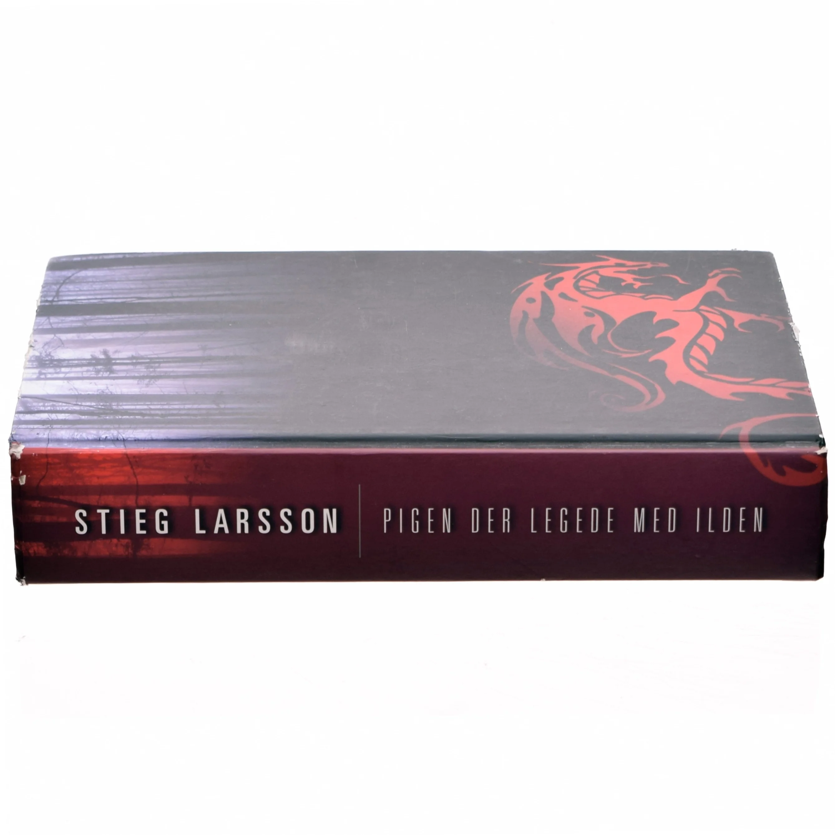 Pigen der legede med ilden af Stieg Larsson