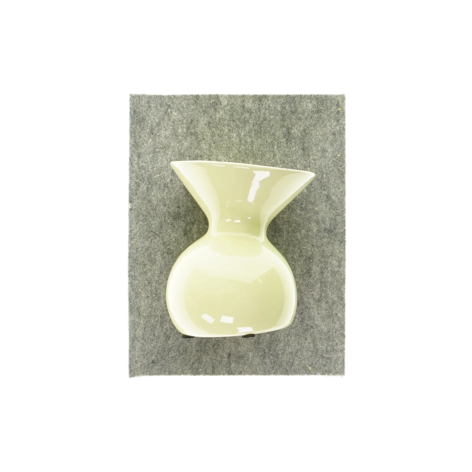 Skæv vase (str. HØ: 13x10 cm )
