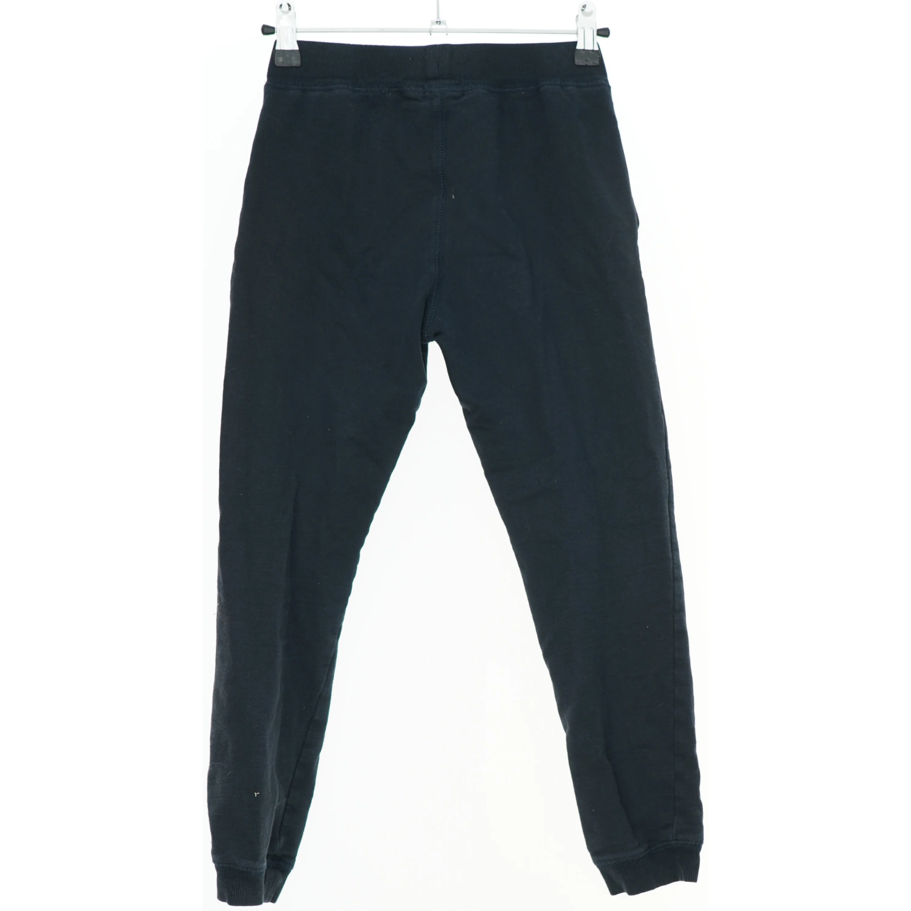 Sorte joggingbukser fra Name It (str. 140)