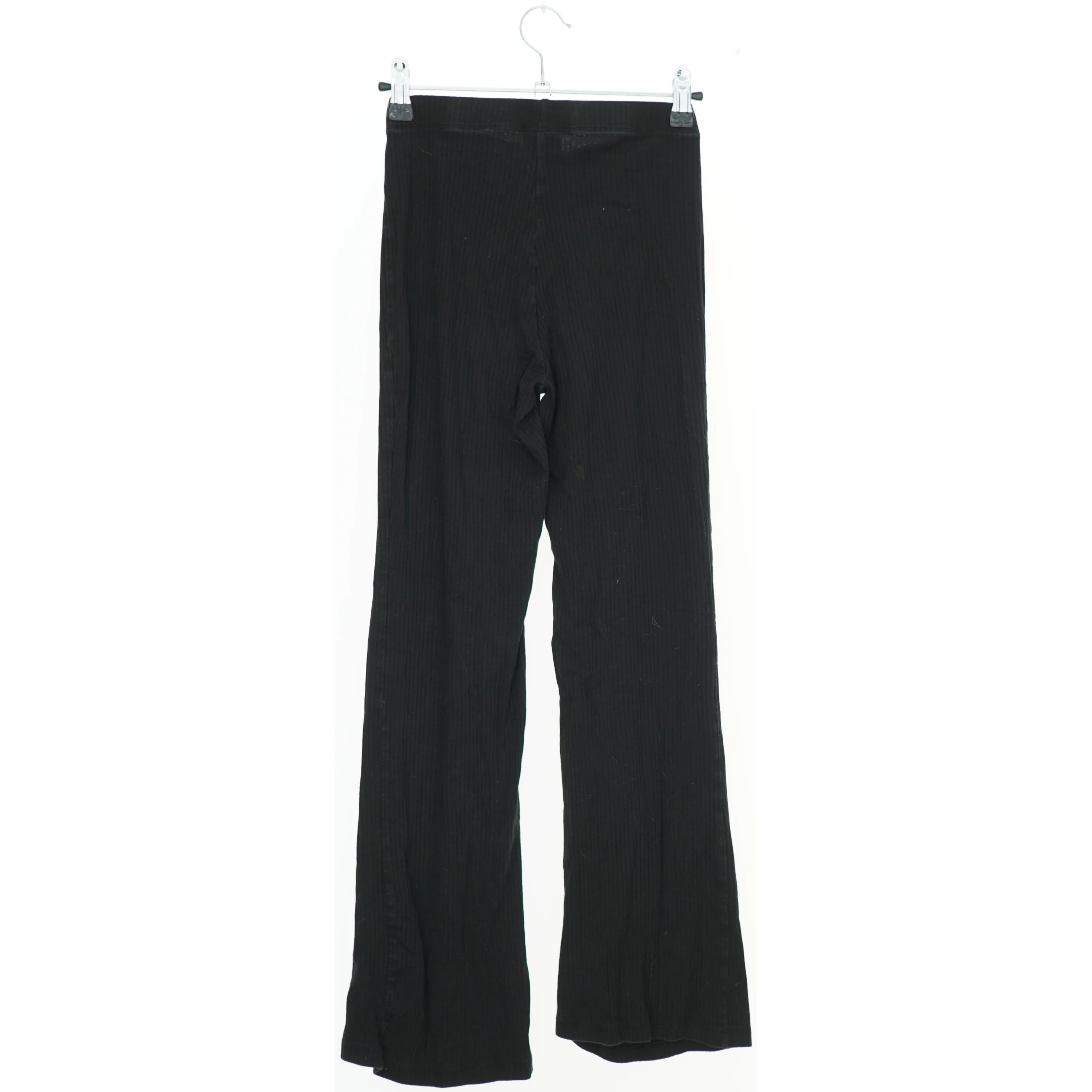 Sorte fløjlsbukser fra H&M (str. 158)