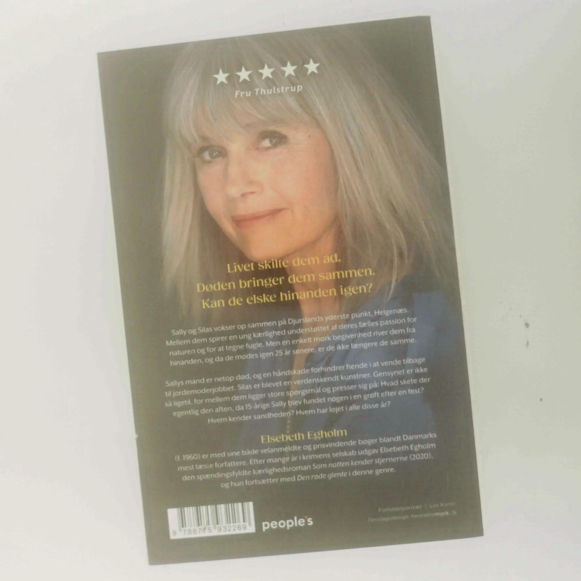 Den røde glente : roman af Elsebeth Egholm (Bog)