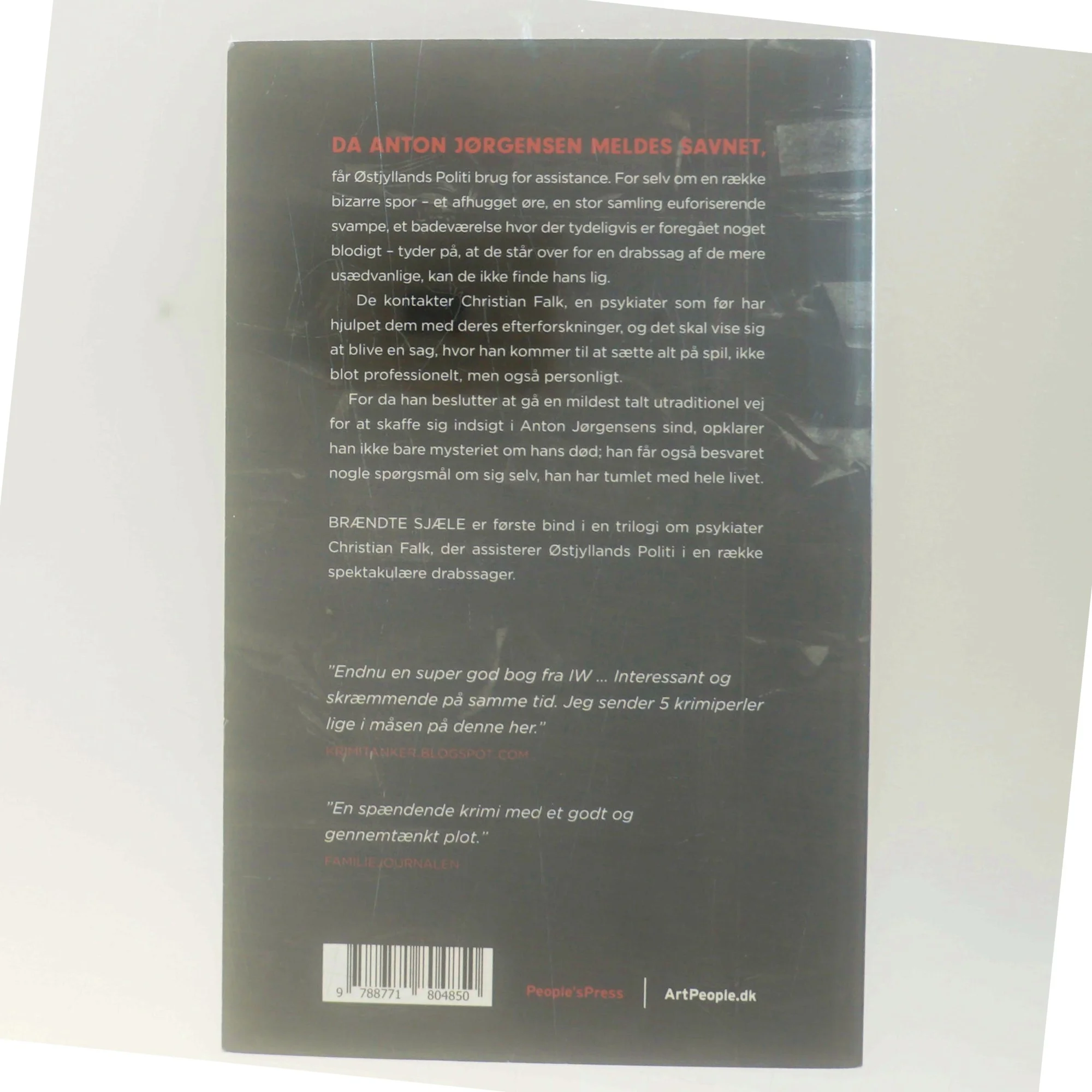 Brændte sjæle : krimi af Inger Wolf (Bog)