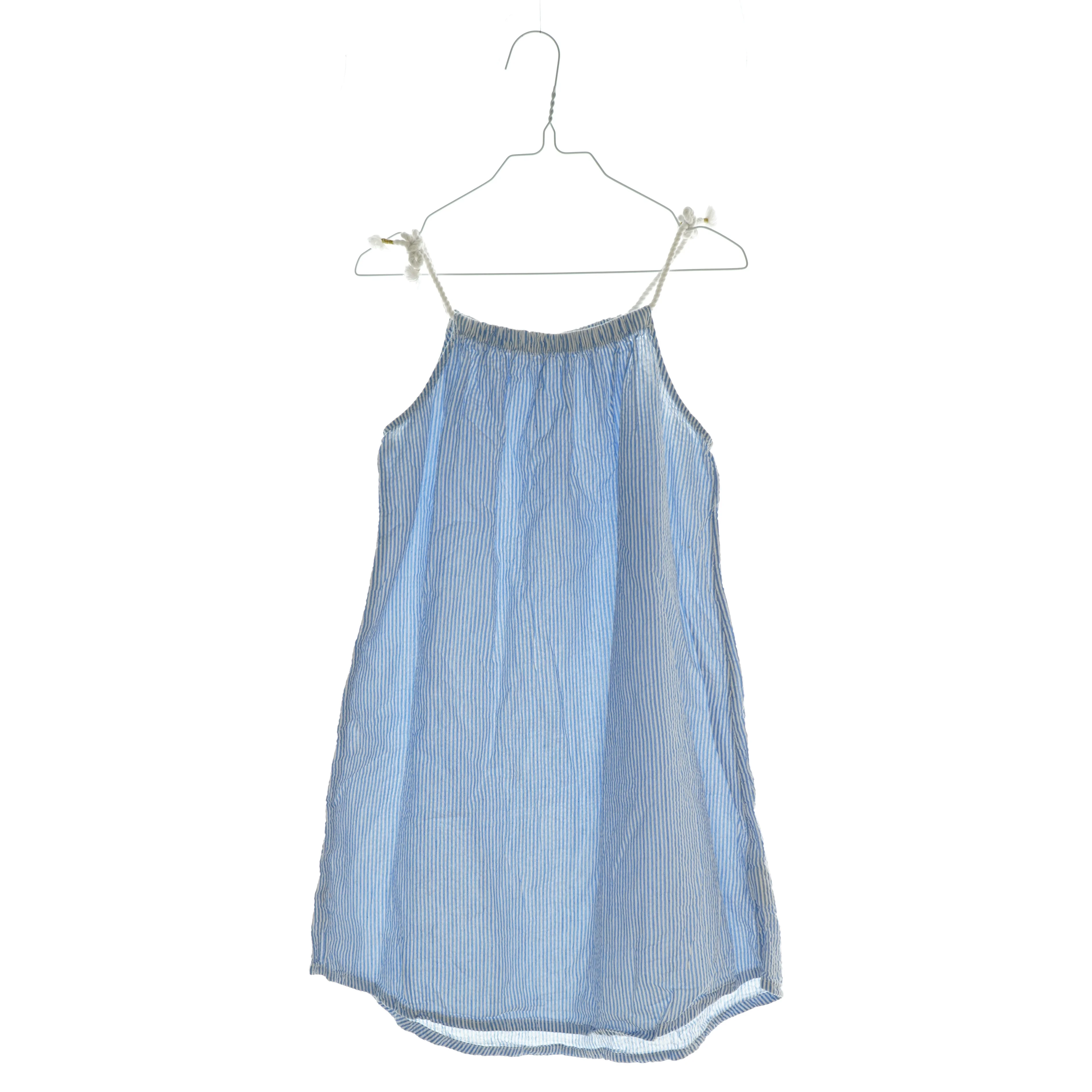 Kjole fra H&M (str. 140)