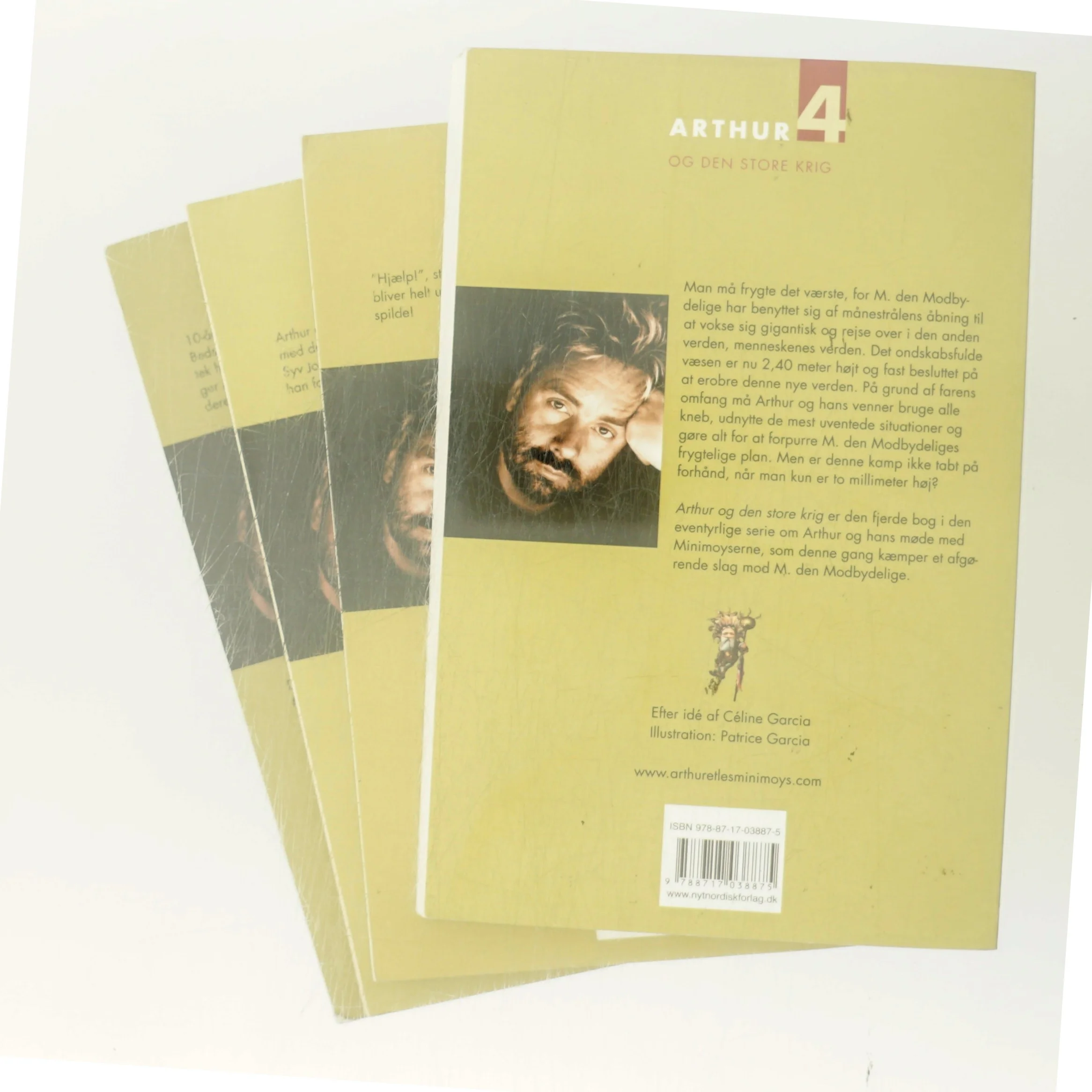 Bind 1-4- Athur og minimoyserne af Luc Besson (Bog)