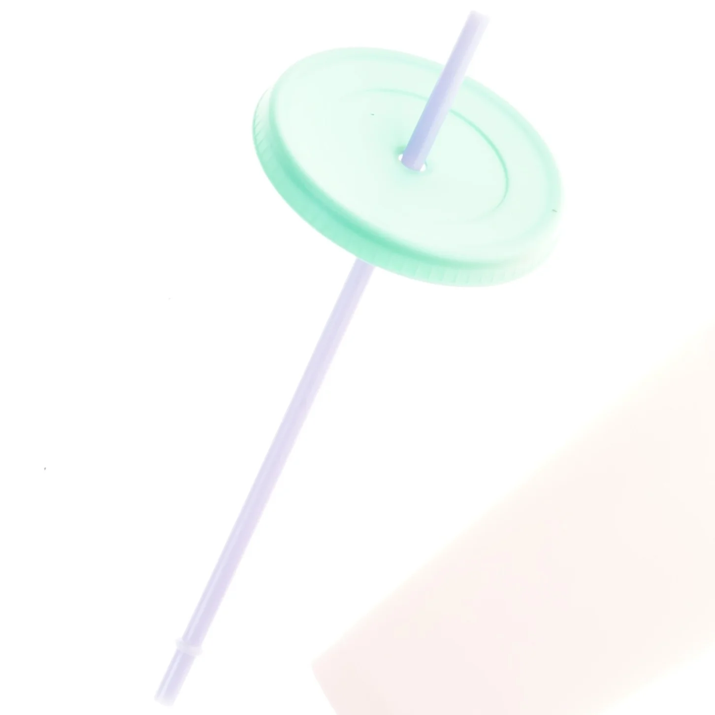 Plastik drikkekop med låg og sugerør (str. 18 cm)