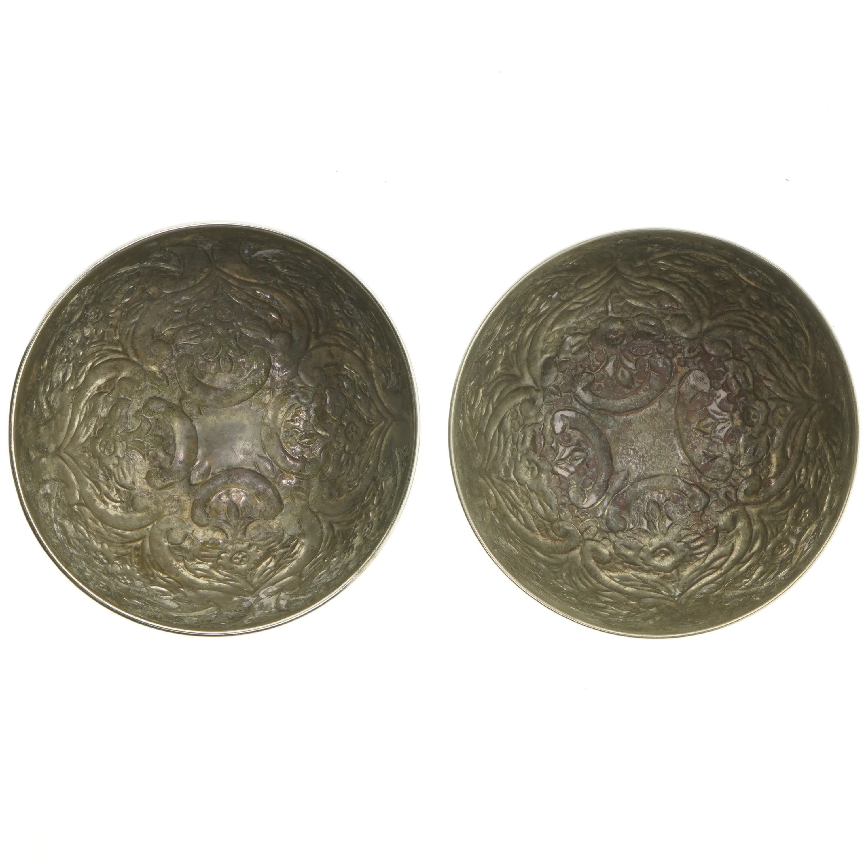 To dekorerede skåle (str. Ø 20x8 cm)