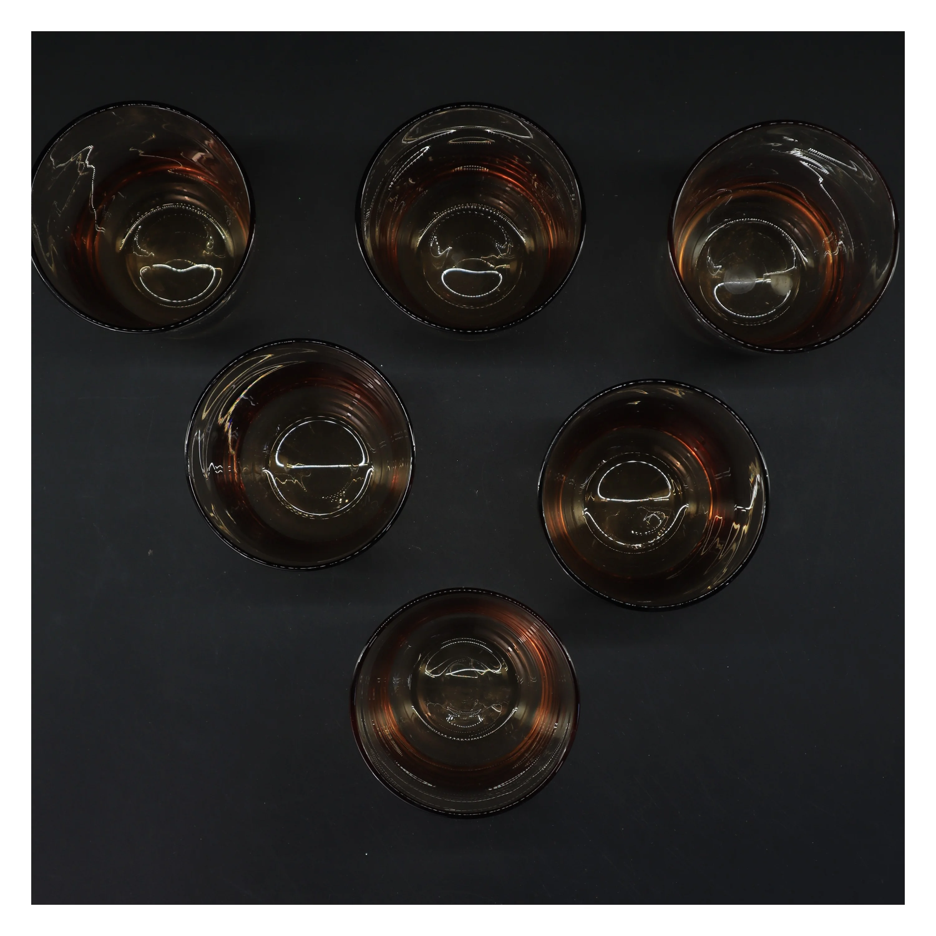 Sæt af 6 glas (str. 6 stk Ø 8,5 cm længde 11 cm)