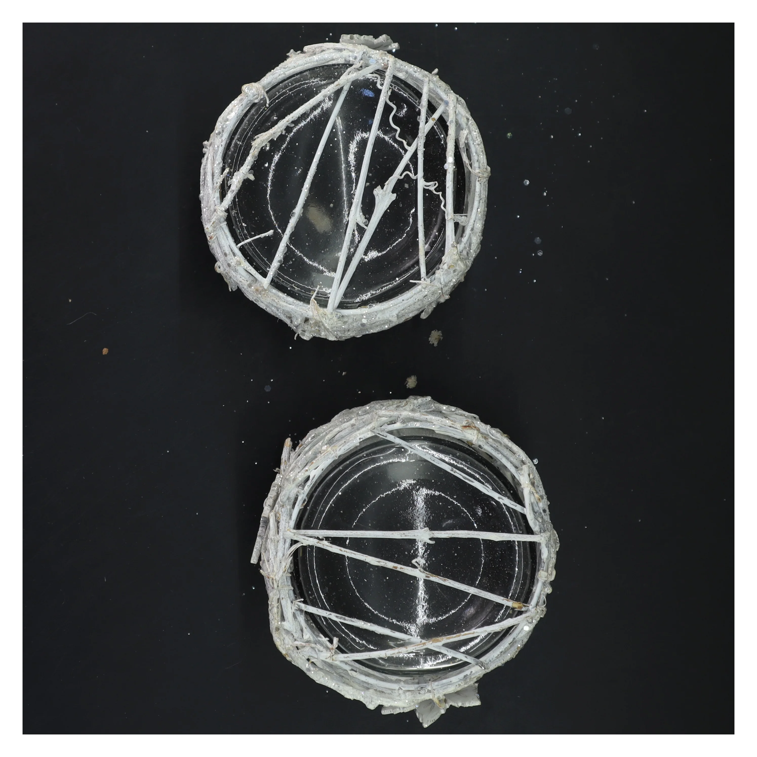 Dekorative fyrfadlanterner med snefnugdesignet (str. 12x10 cm)