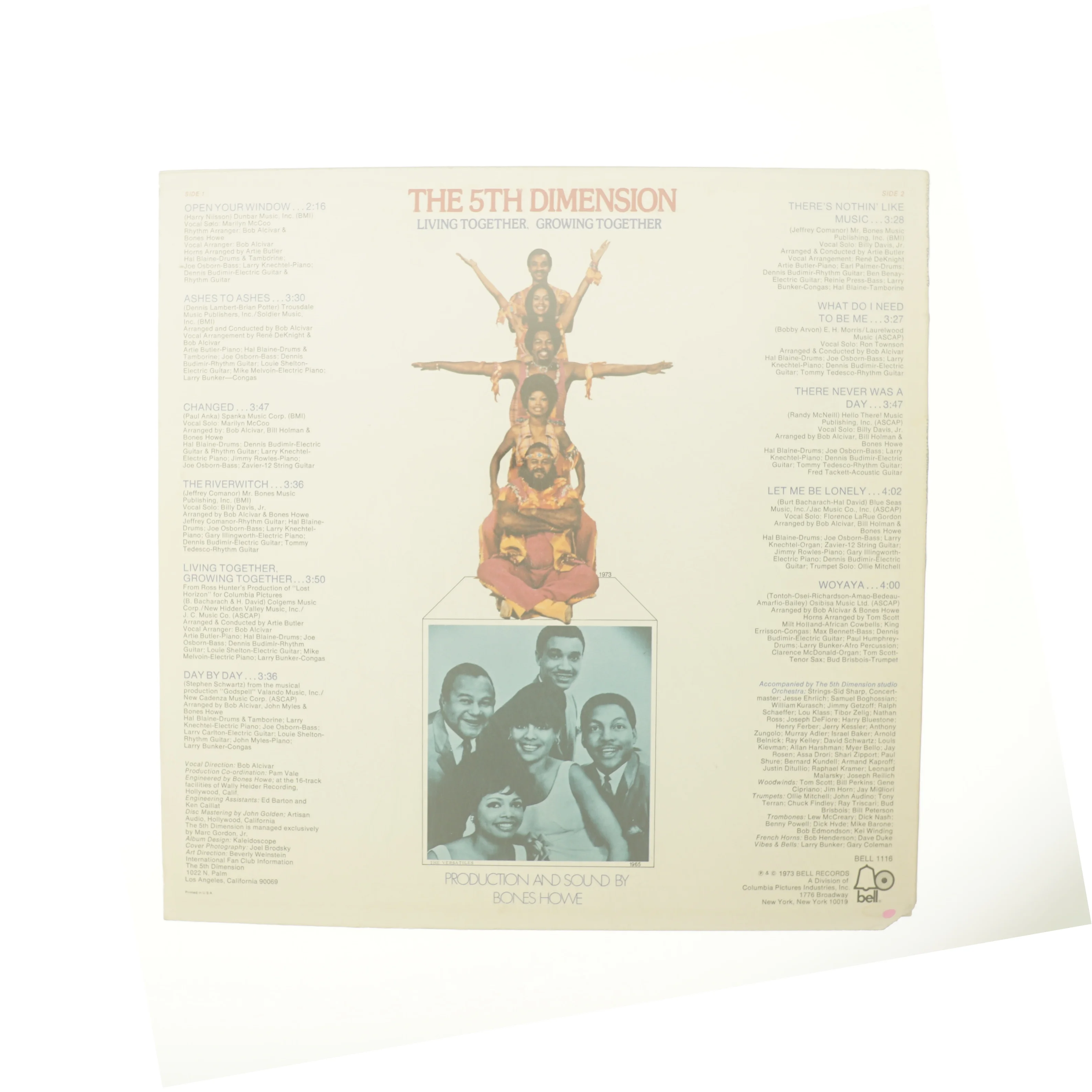 Living ttogether. Growing together af the 5th dimension 