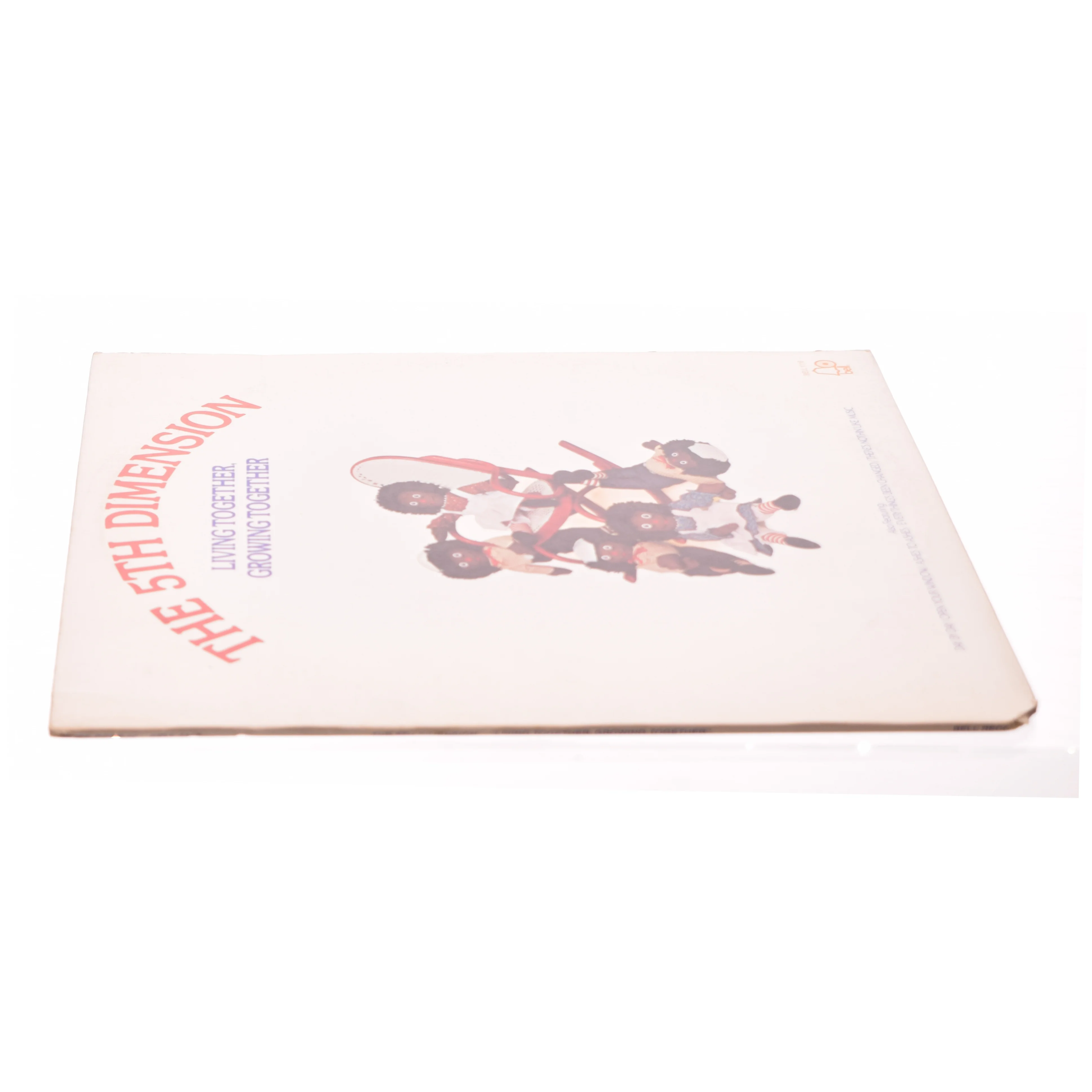 Living ttogether. Growing together af the 5th dimension 