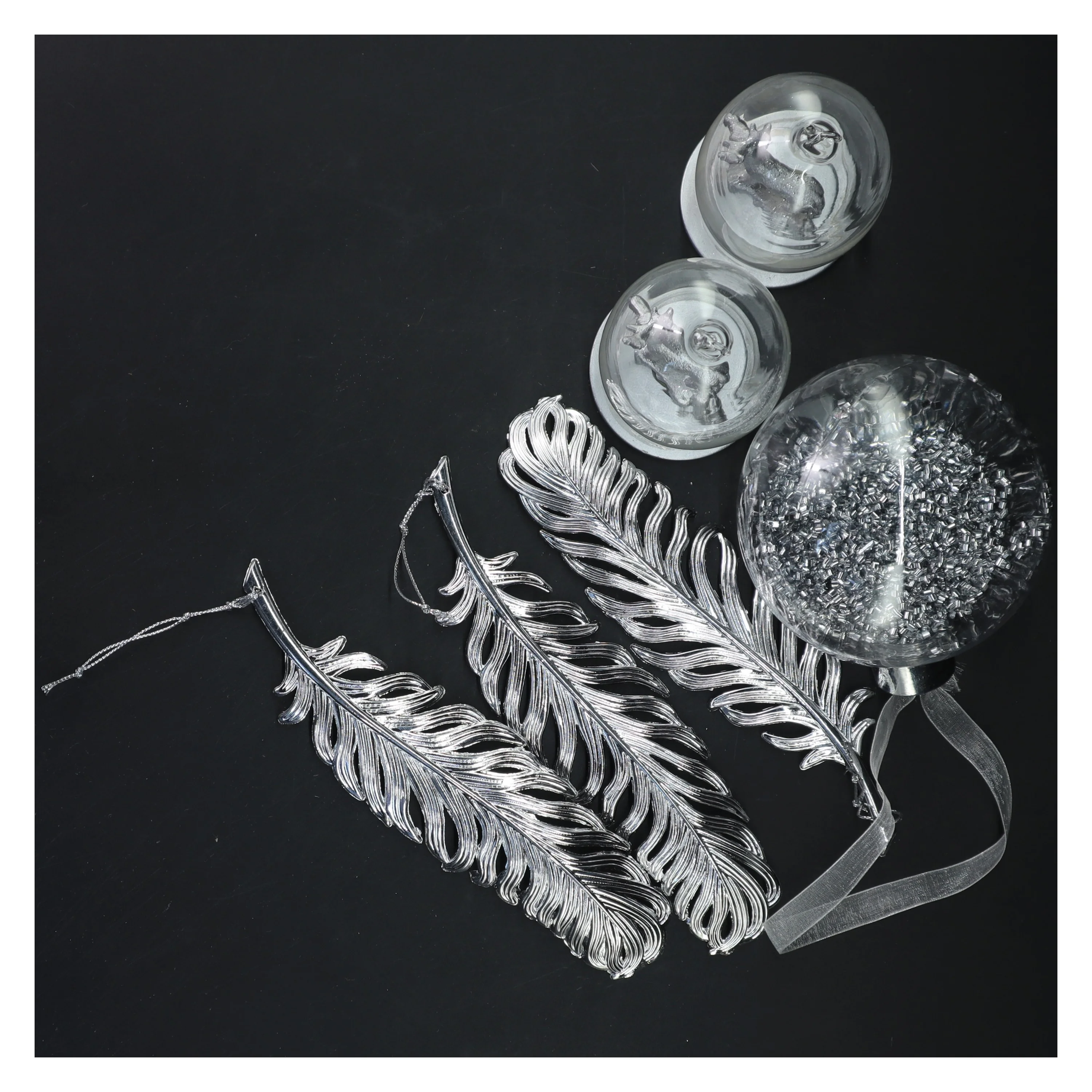 Sølv og glas juledekorationer (str. Ø 10 og 10 cm og 19 cm)