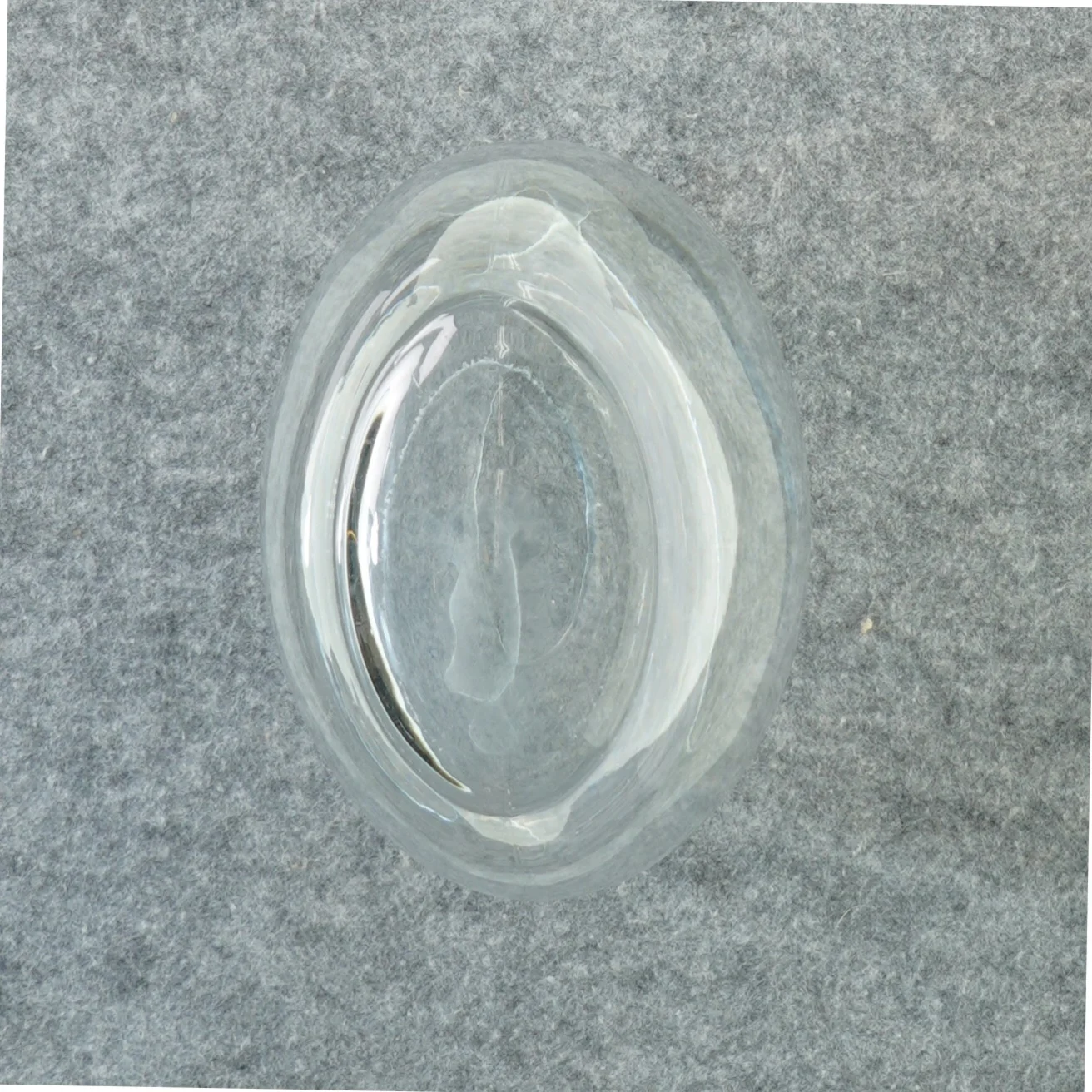 Vase (str. 20 x 10 x 15 cm)