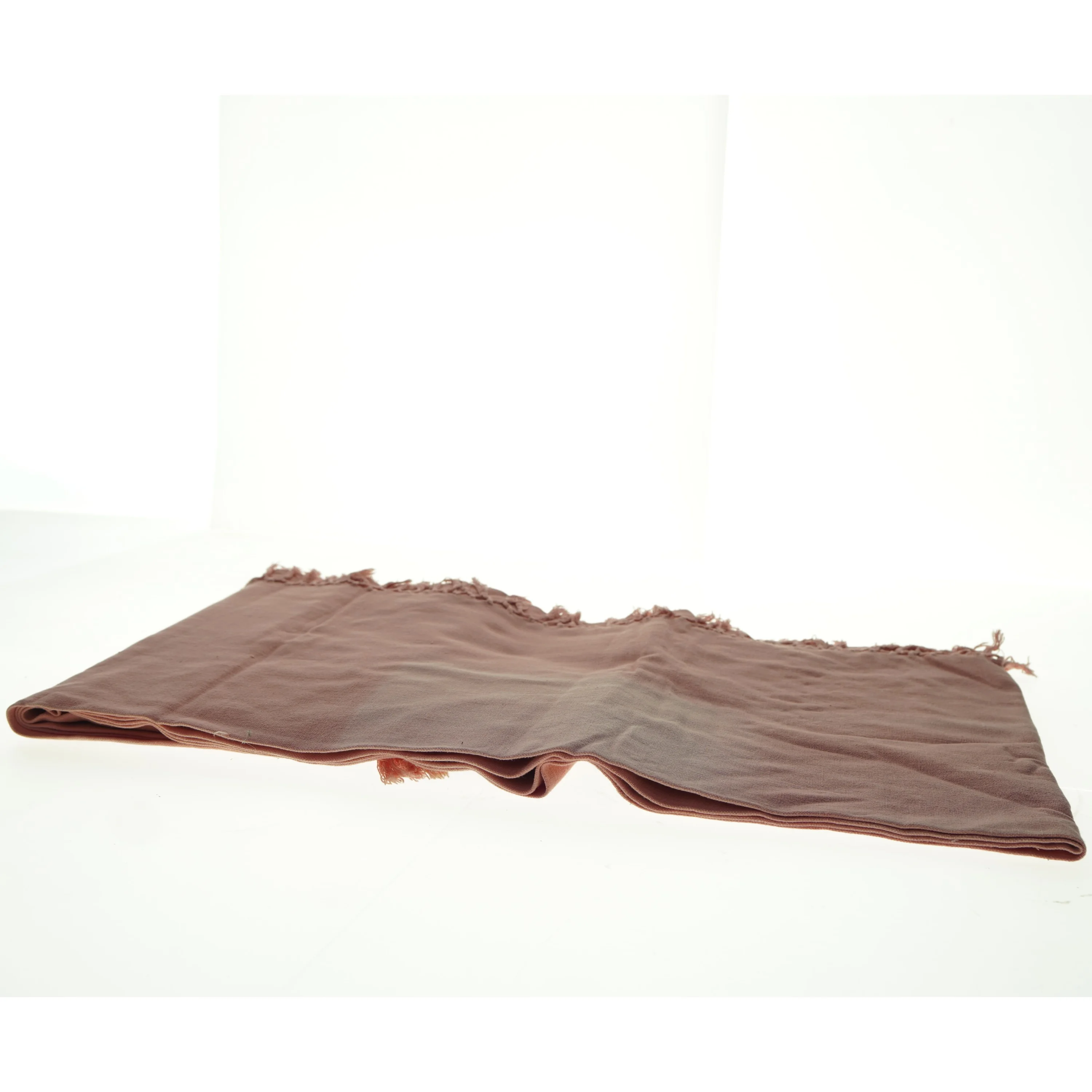 Dug med frynser (str. 175 x 130 cm)