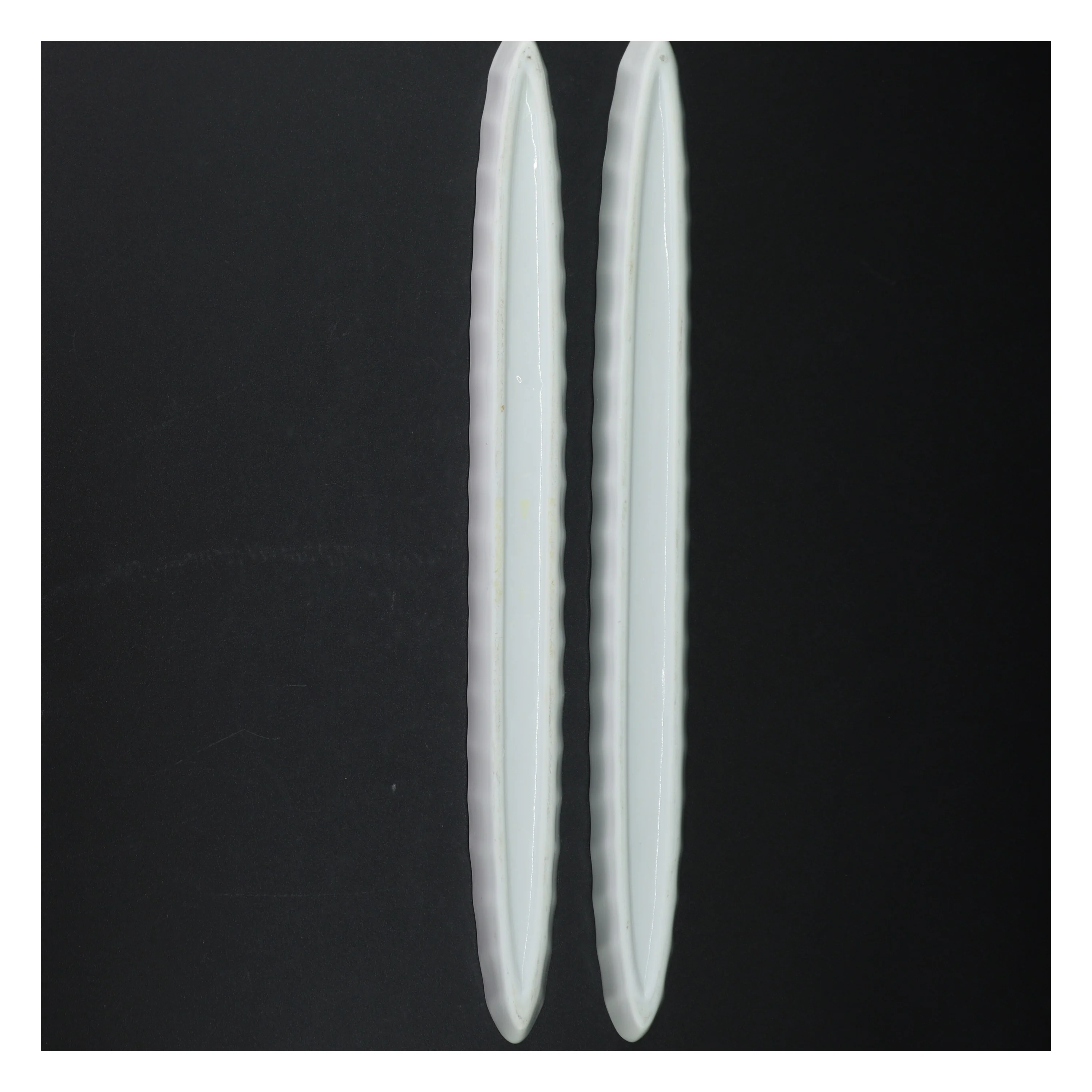 Lange porcelænsfade (str. 40 x 4 cm)
