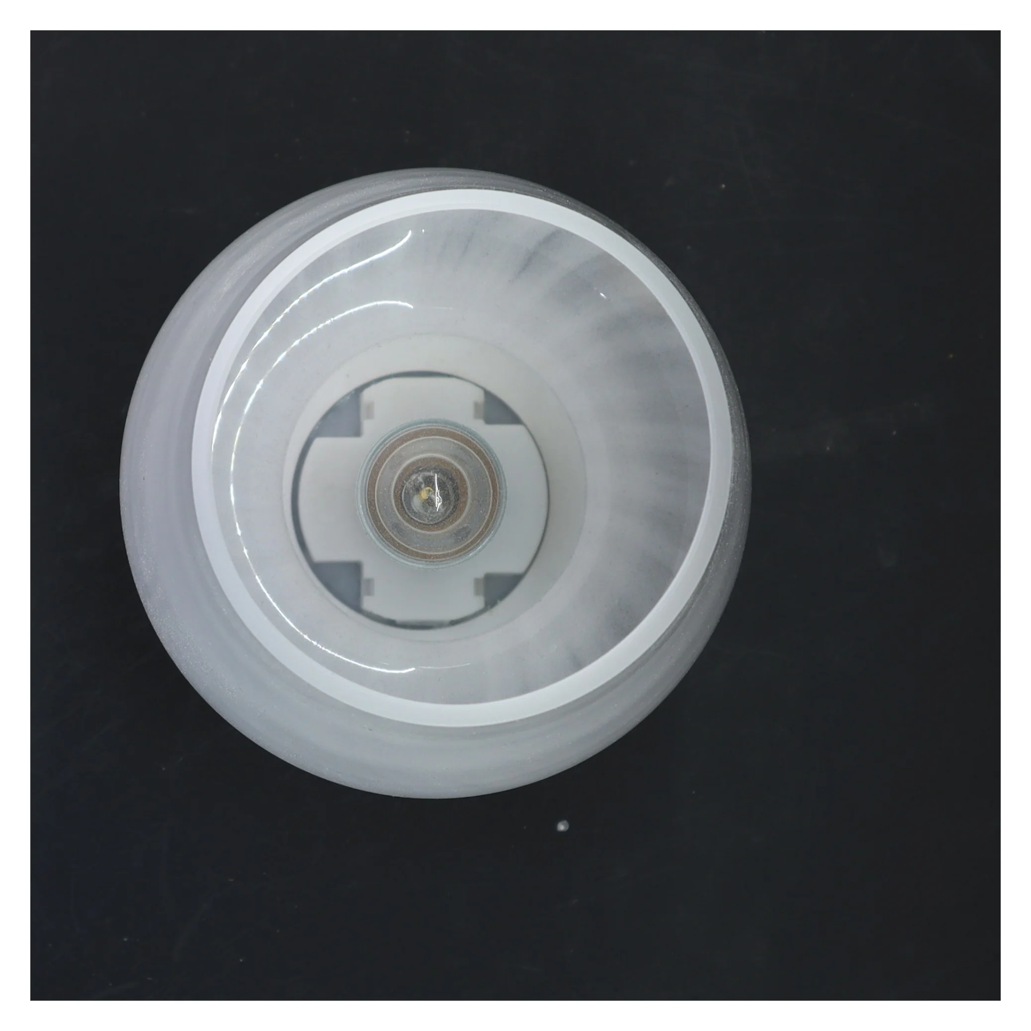 Hvid LED bordlampe (str. 22x12 cm)