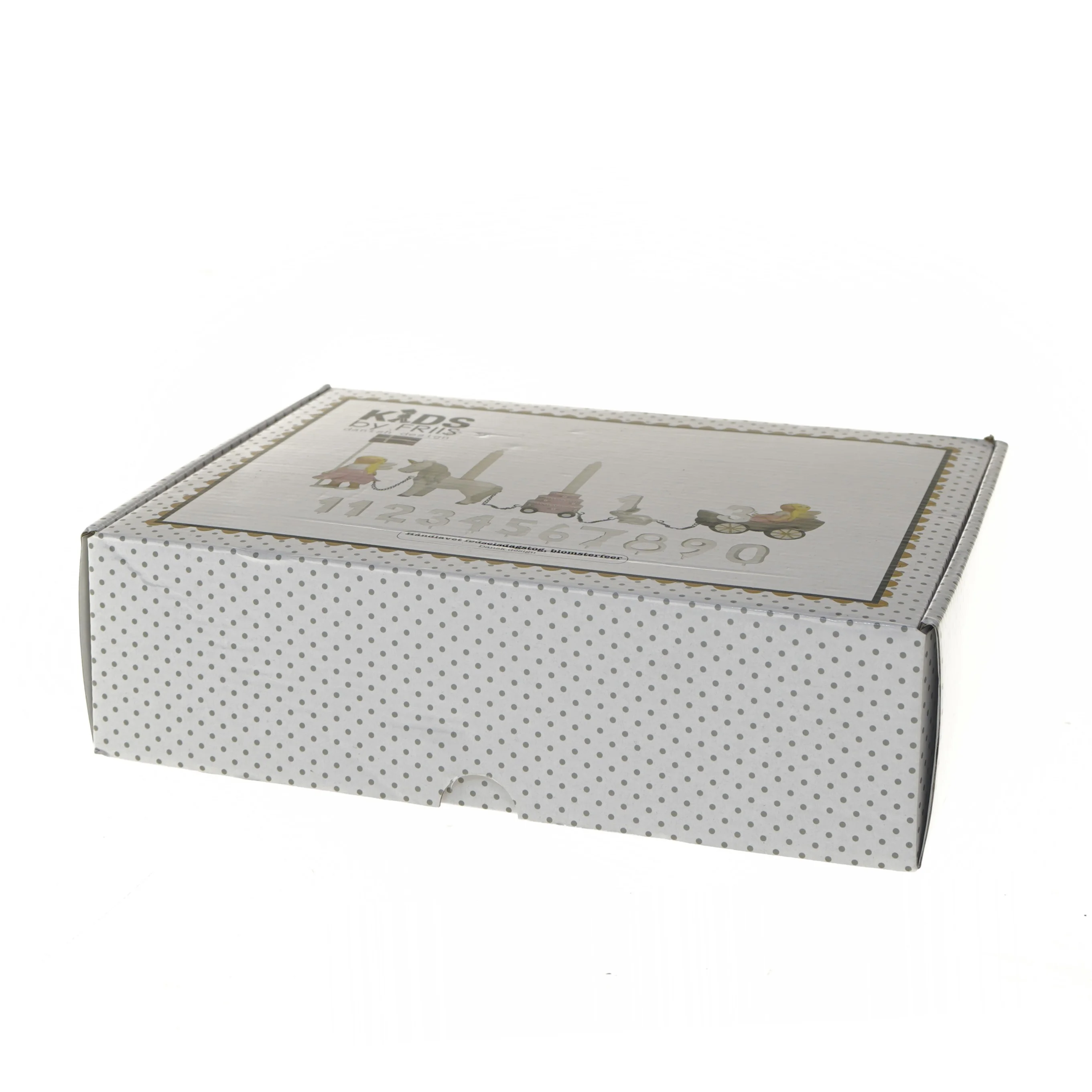 Håndlavet fødselsdagstog fra Kids by Friis (str. 9x24x32 cm)