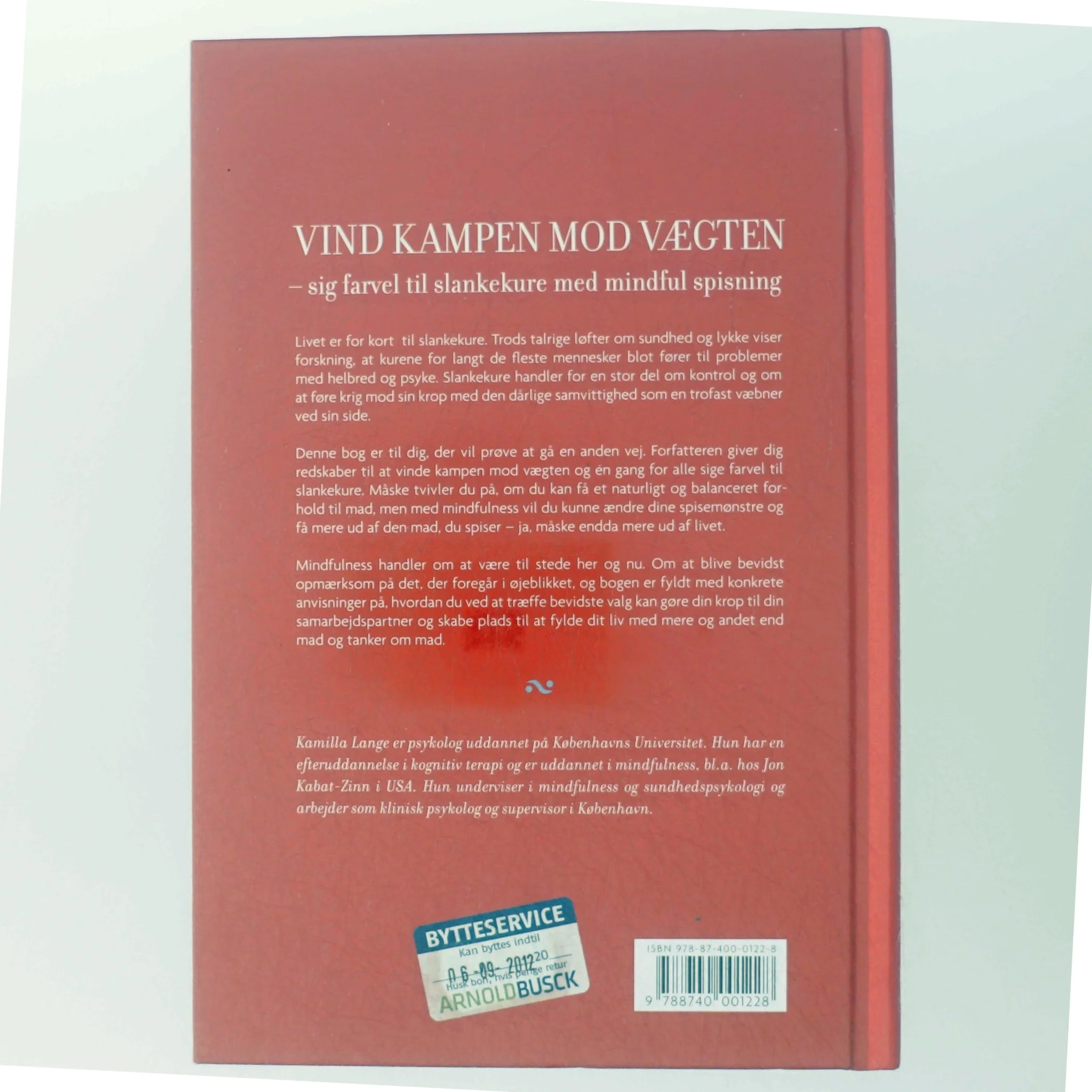 Vind kampen mod vægten : sig farvel til slankekure med mindful spisning af Kamilla Lange (Bog)