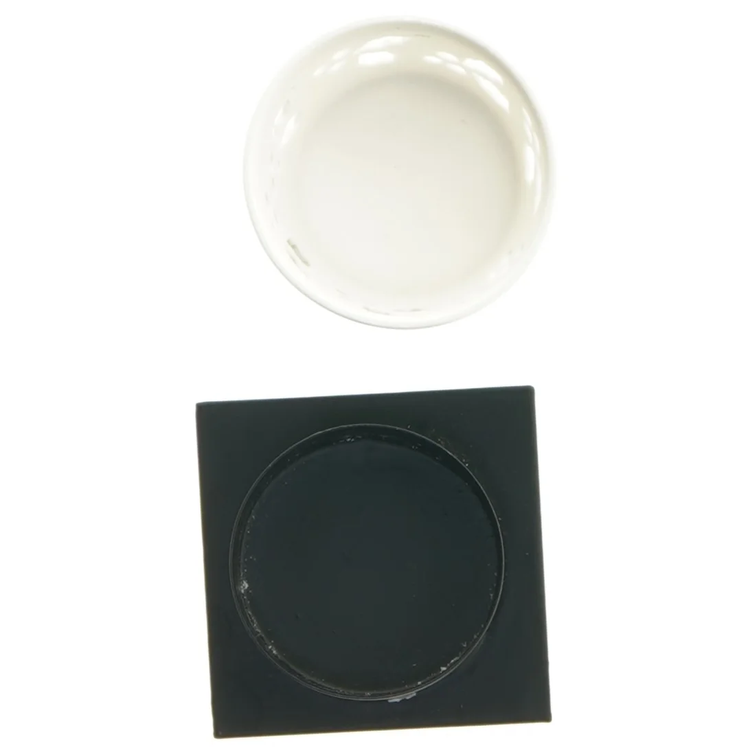 2 små lysestager fra Atmosphere (str. 6,5x6,5 cm)