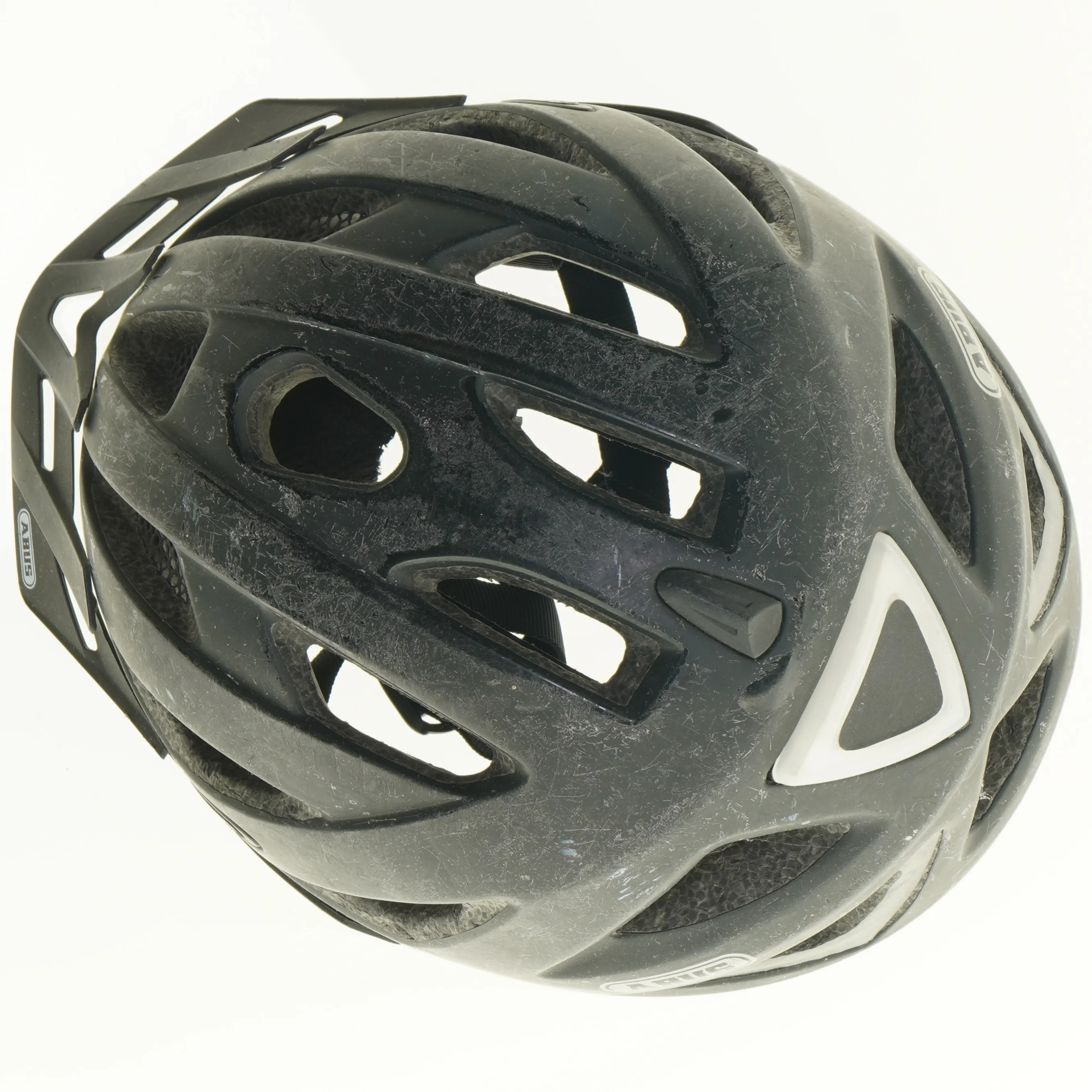 Børnecykelhjelm fra Abus (str. 28 x 20 cm)