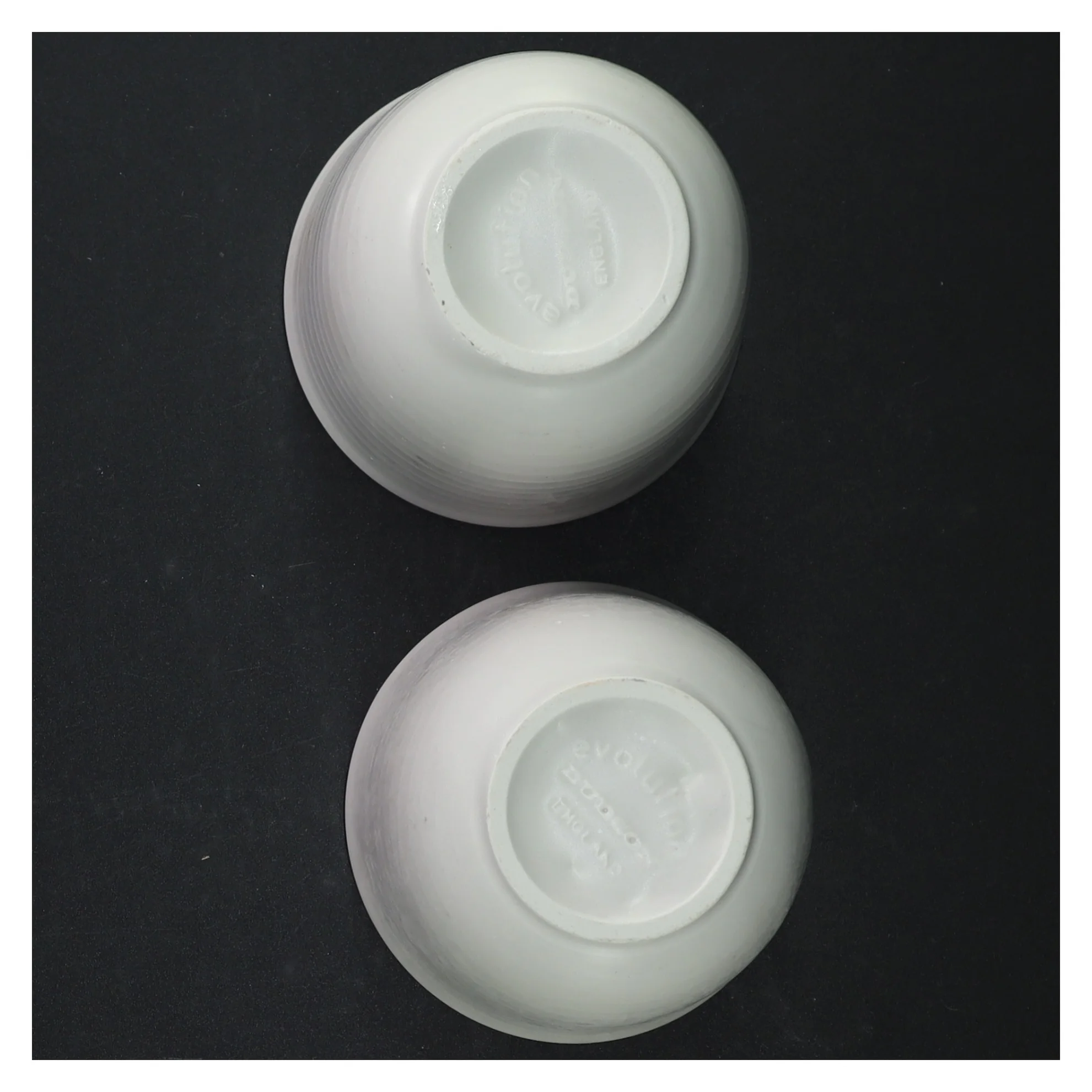 Hvide keramik krus (str. H 9 cm)