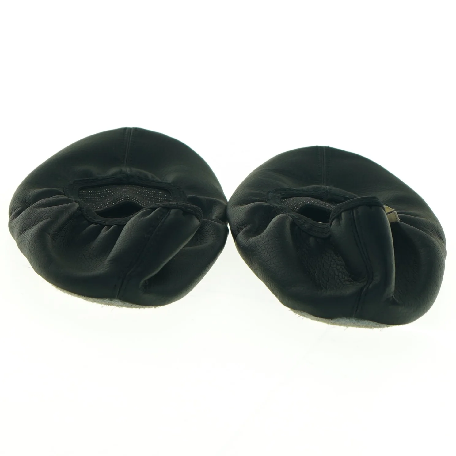 Sorte balletsko til børn fra H&M (str. 28)