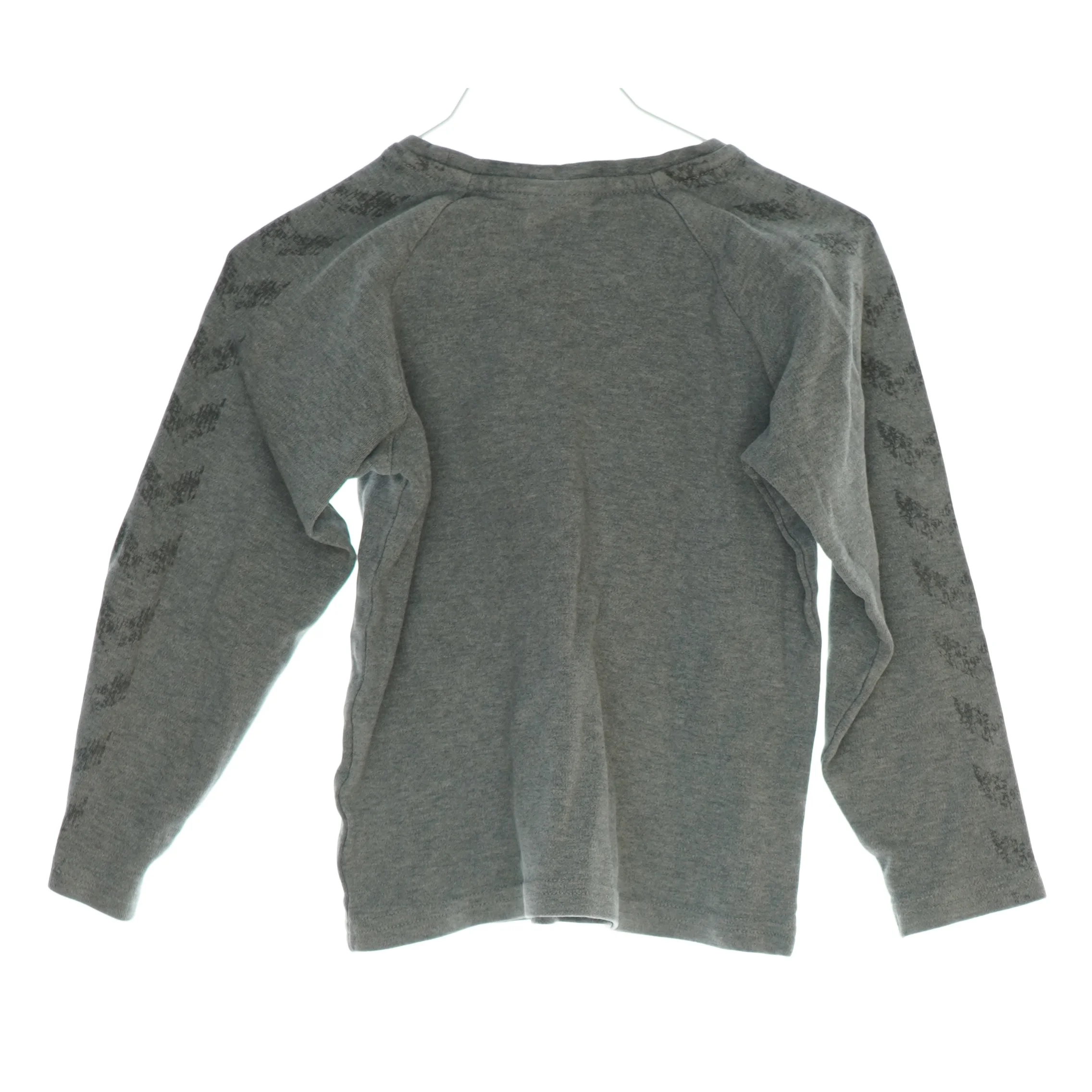 Langærmet bluse fra Hummel (str. 116)