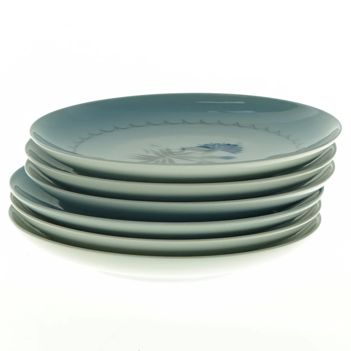 Blå kornblomst, Demeter, porcelænstallerkener fra Bing Og Grøndahl (str. Diameter 15,5 cm)
