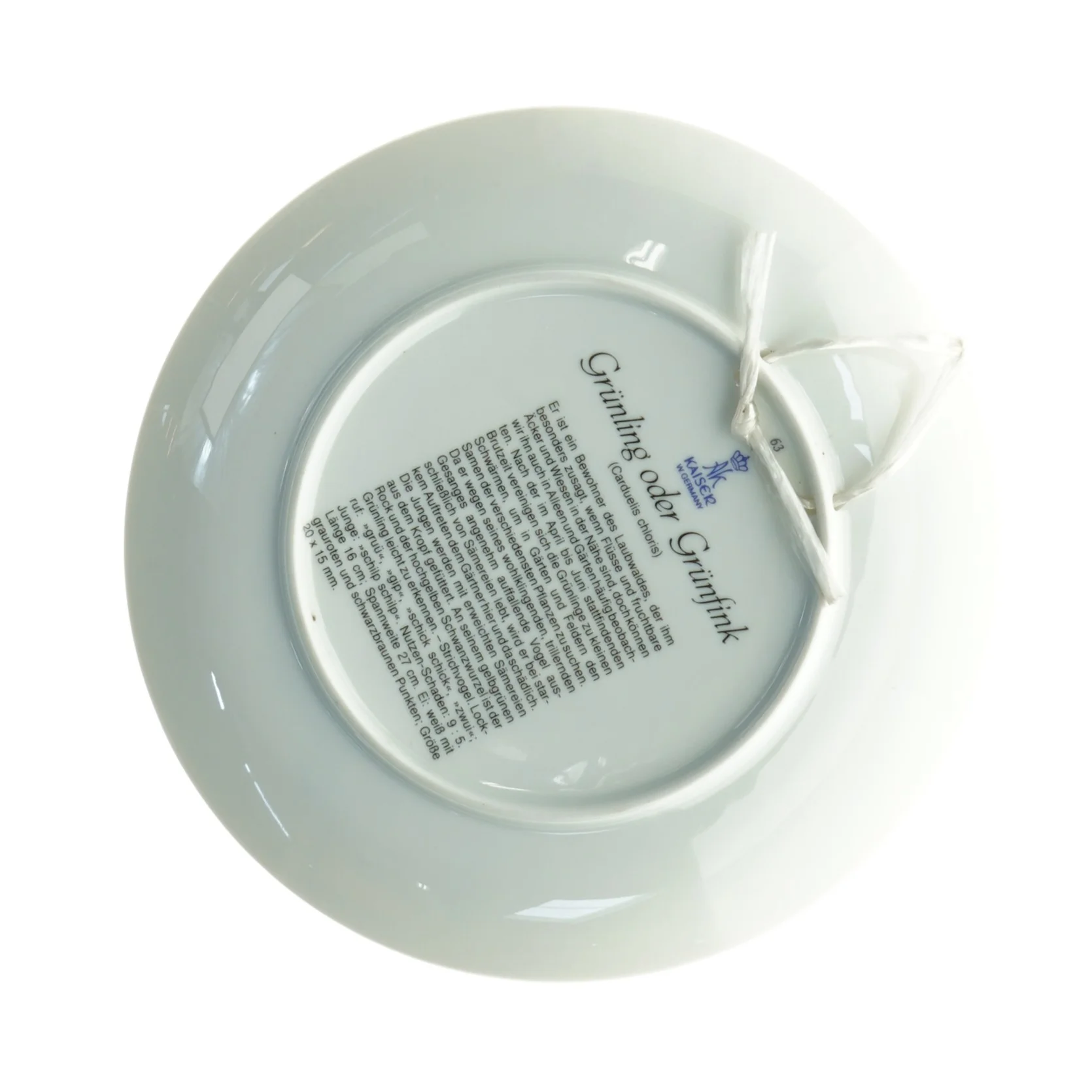 Dekorativ porcelænstallerken med fuglemotiv fra Kaiser (str. Diameter, 20 cm)