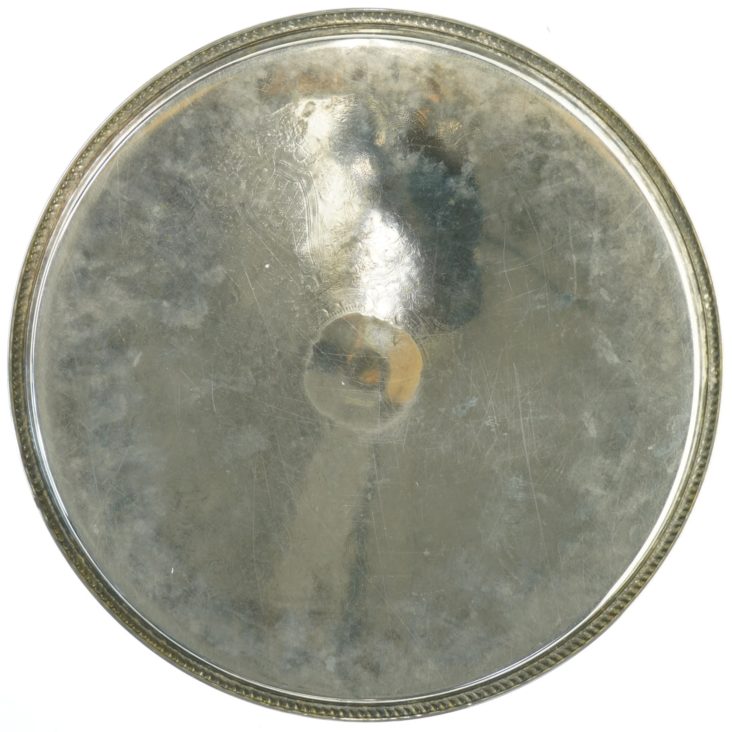 Rundt metalbakke med mønster (str. Ø 32 cm)