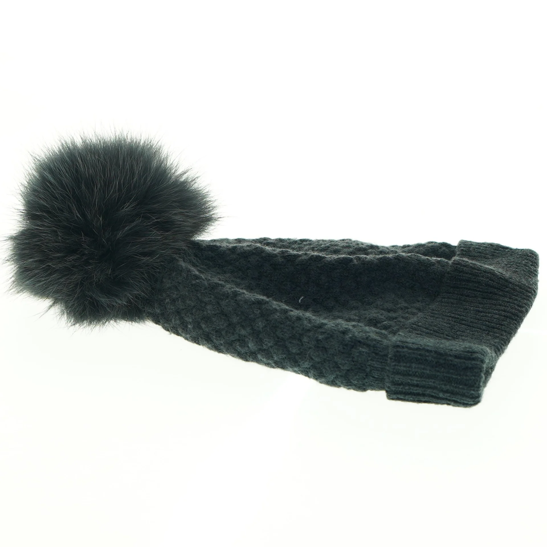 Strikhue med pelskvast fra mp Denmark (str. 51-53)