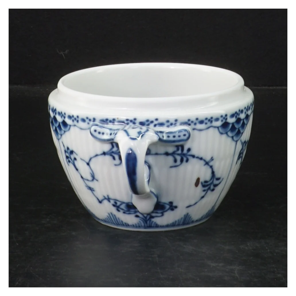 Blåt musselmalet terrin fra Royal Copenhagen (str. Ø 9 cm)