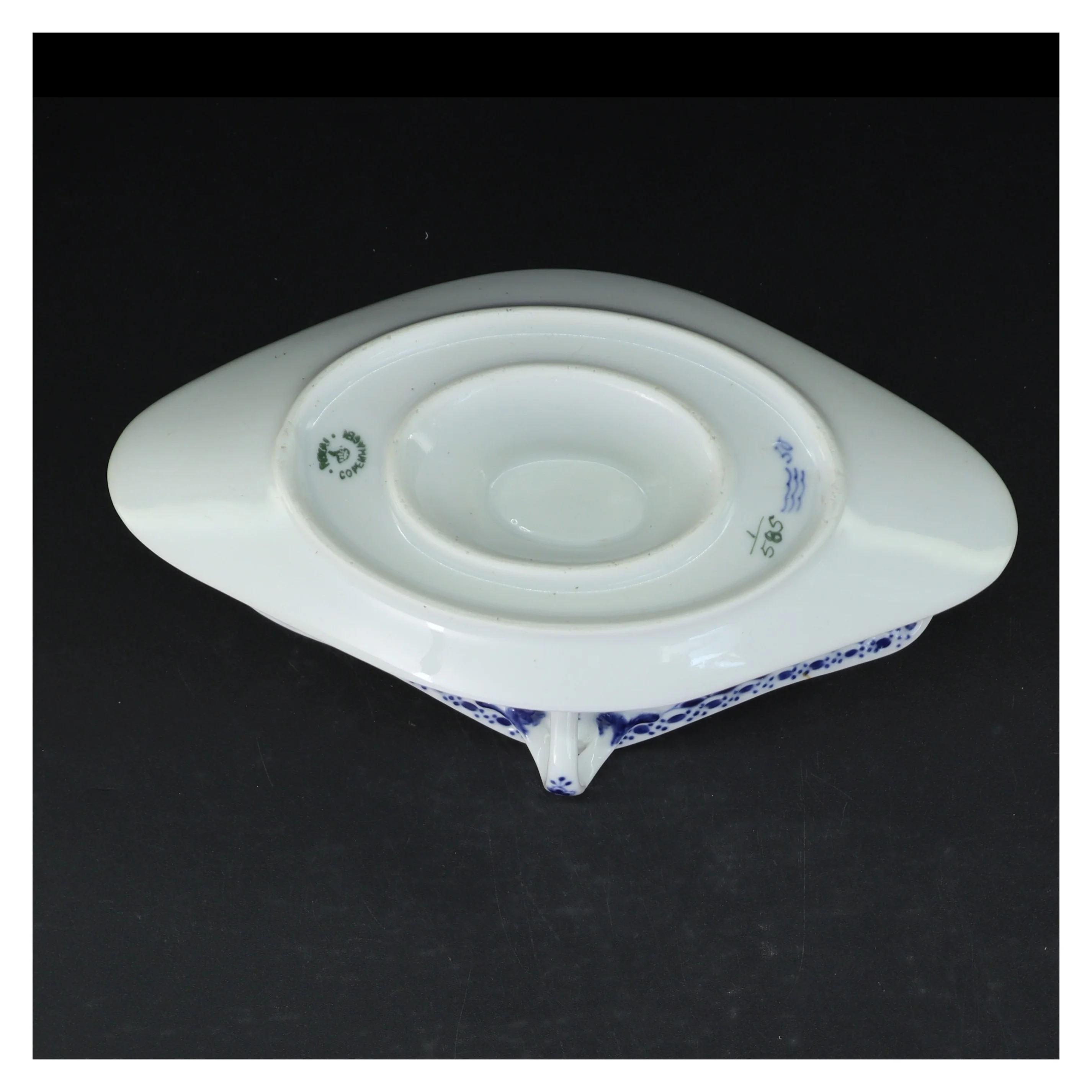 Royal Copenhagen porcelænssauceboat fra Royal Copenhagen (str. 25 cm)