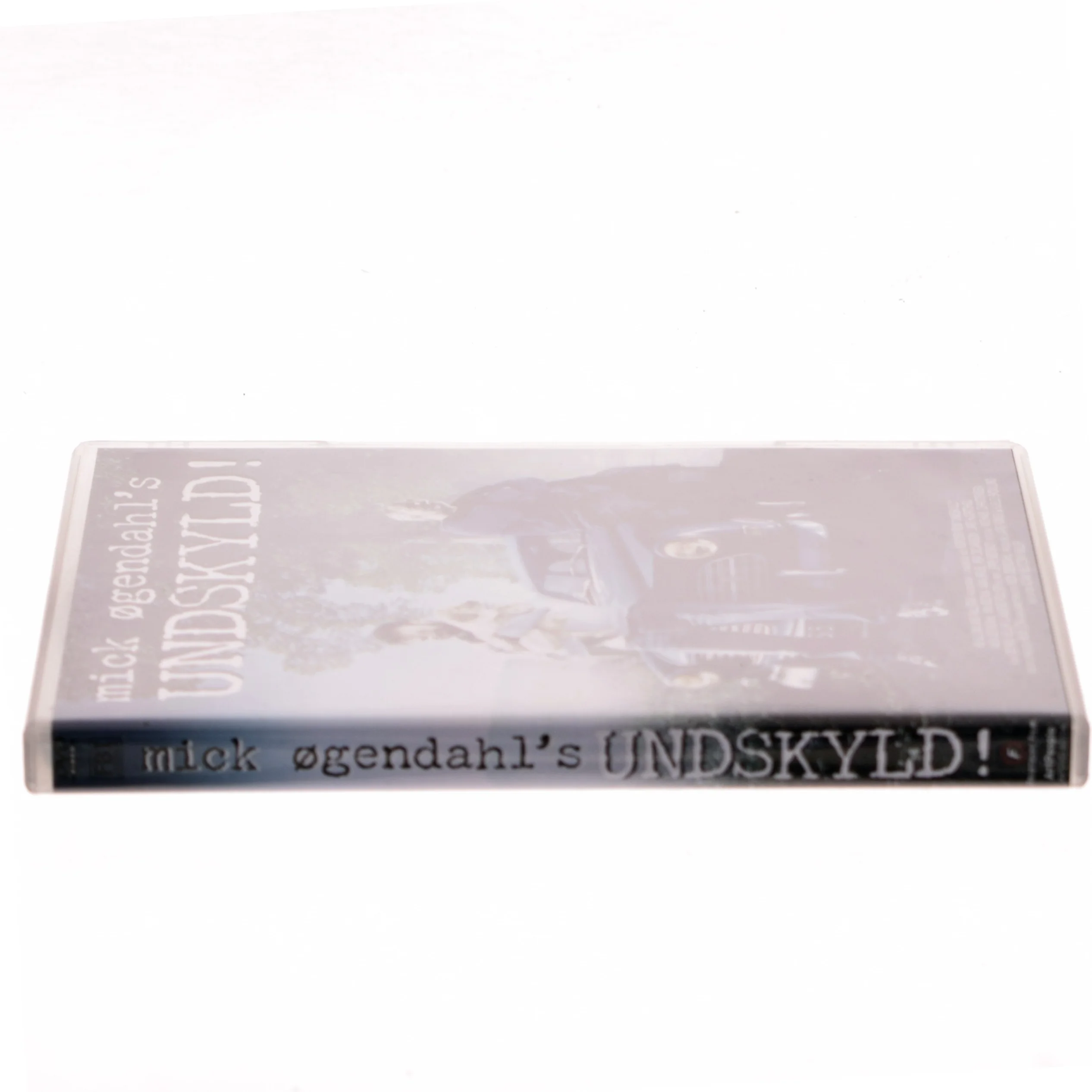 Undskyld!                            <span class="label label-blank pull-right">1. udgave</span> med Mick Øgendahl (DVD)