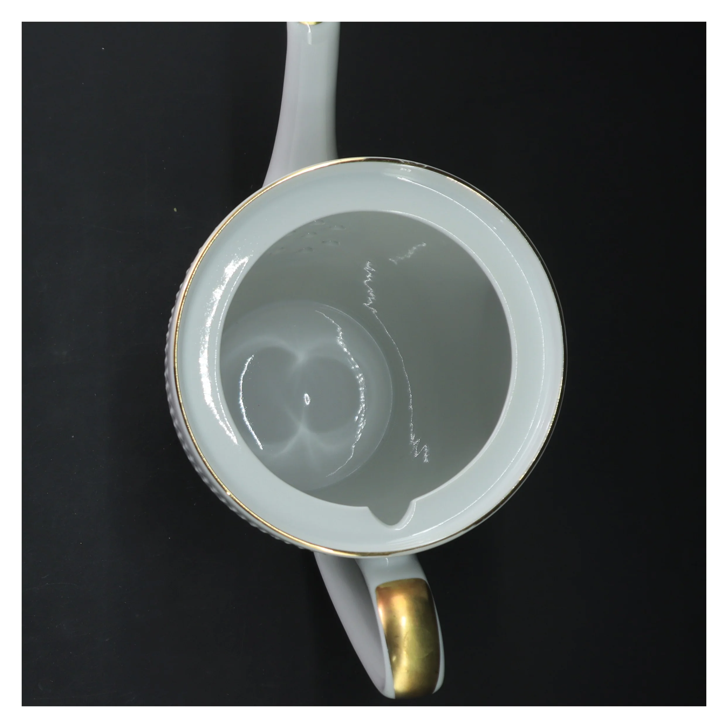 Porcelæn kande med rosedekoration fra Bavaria (str. 20 cm)