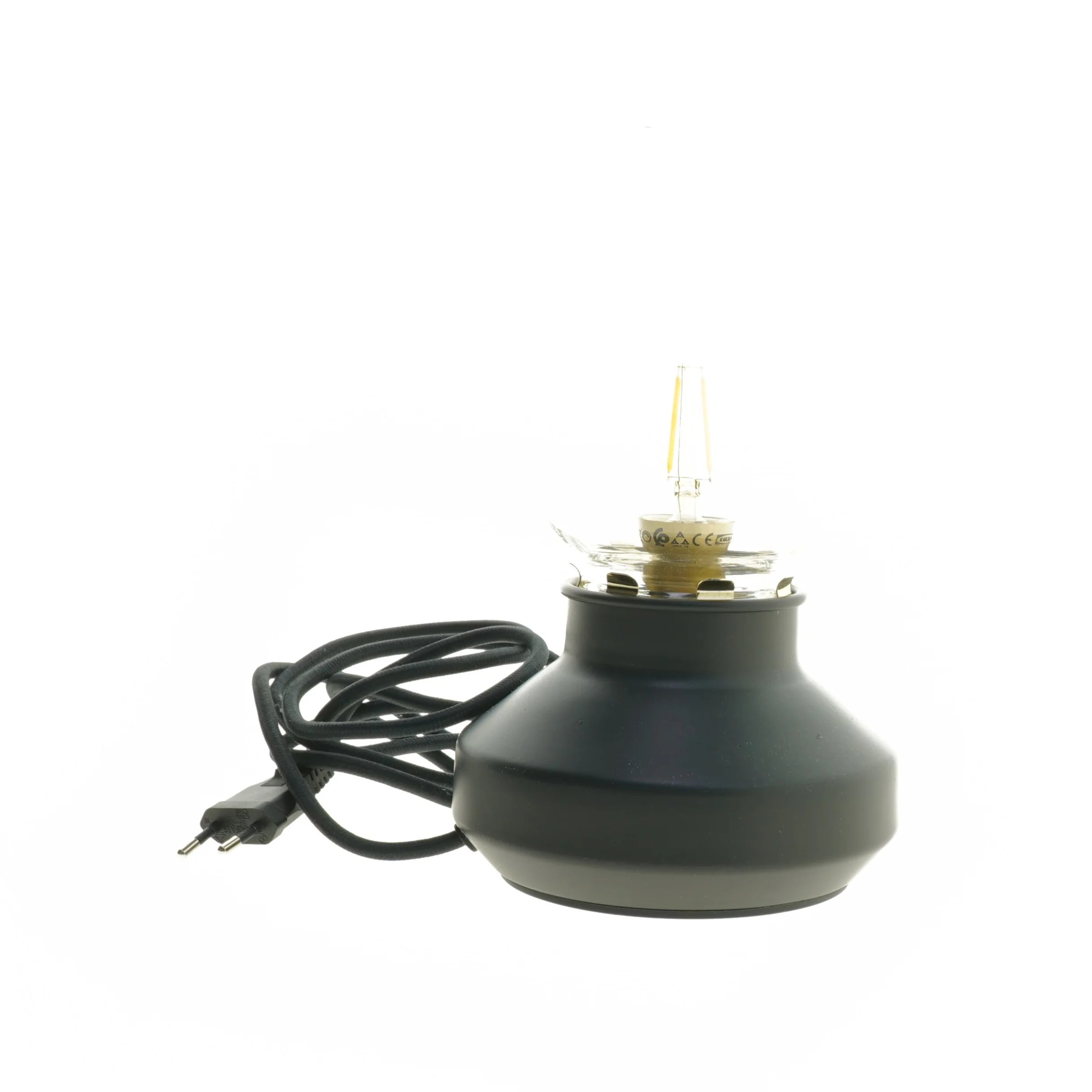 Moderne bordlampe fra IKEA (str. 25 cm)