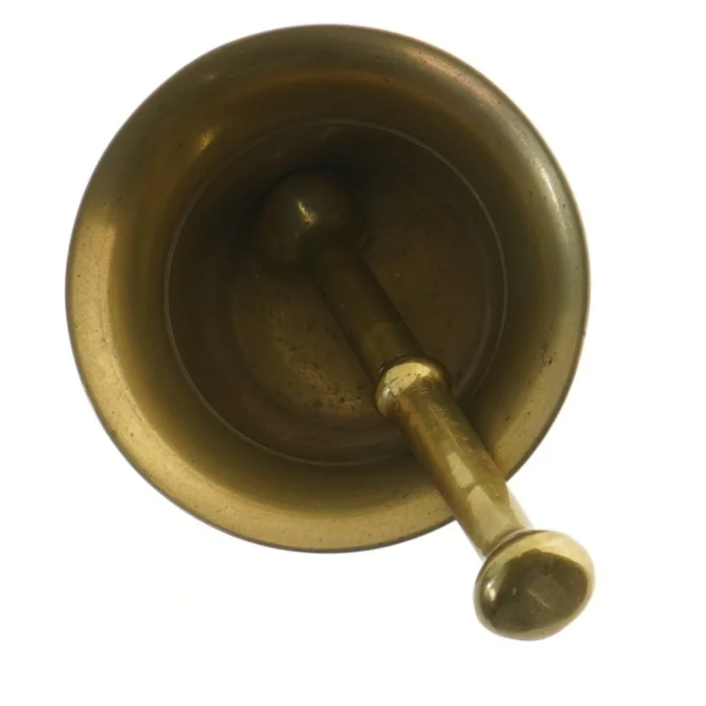 Morter og støder i messing (str. Ø 12x9 cm)