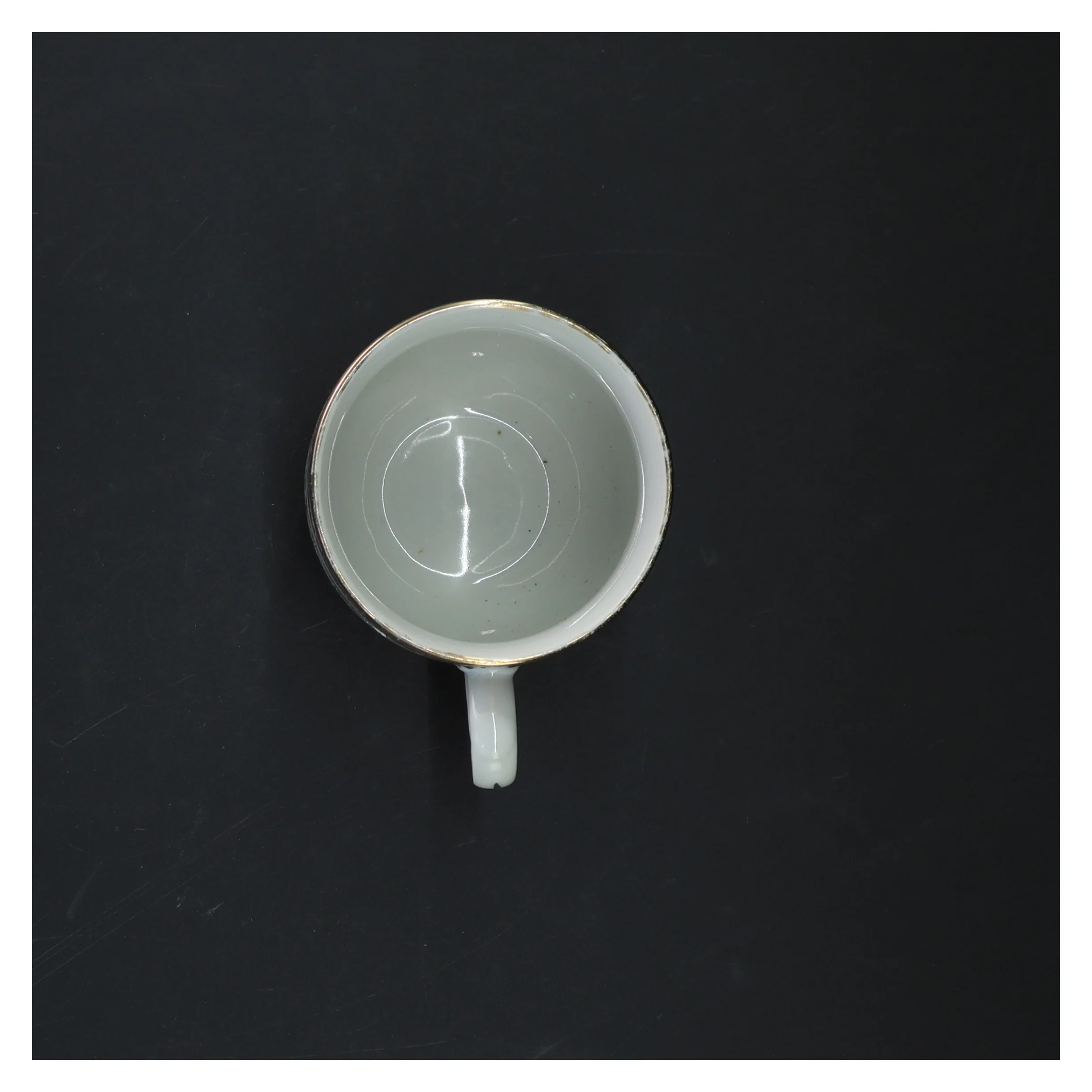 Dekorativ kop med orientalsk motiv (str. 9 cm)