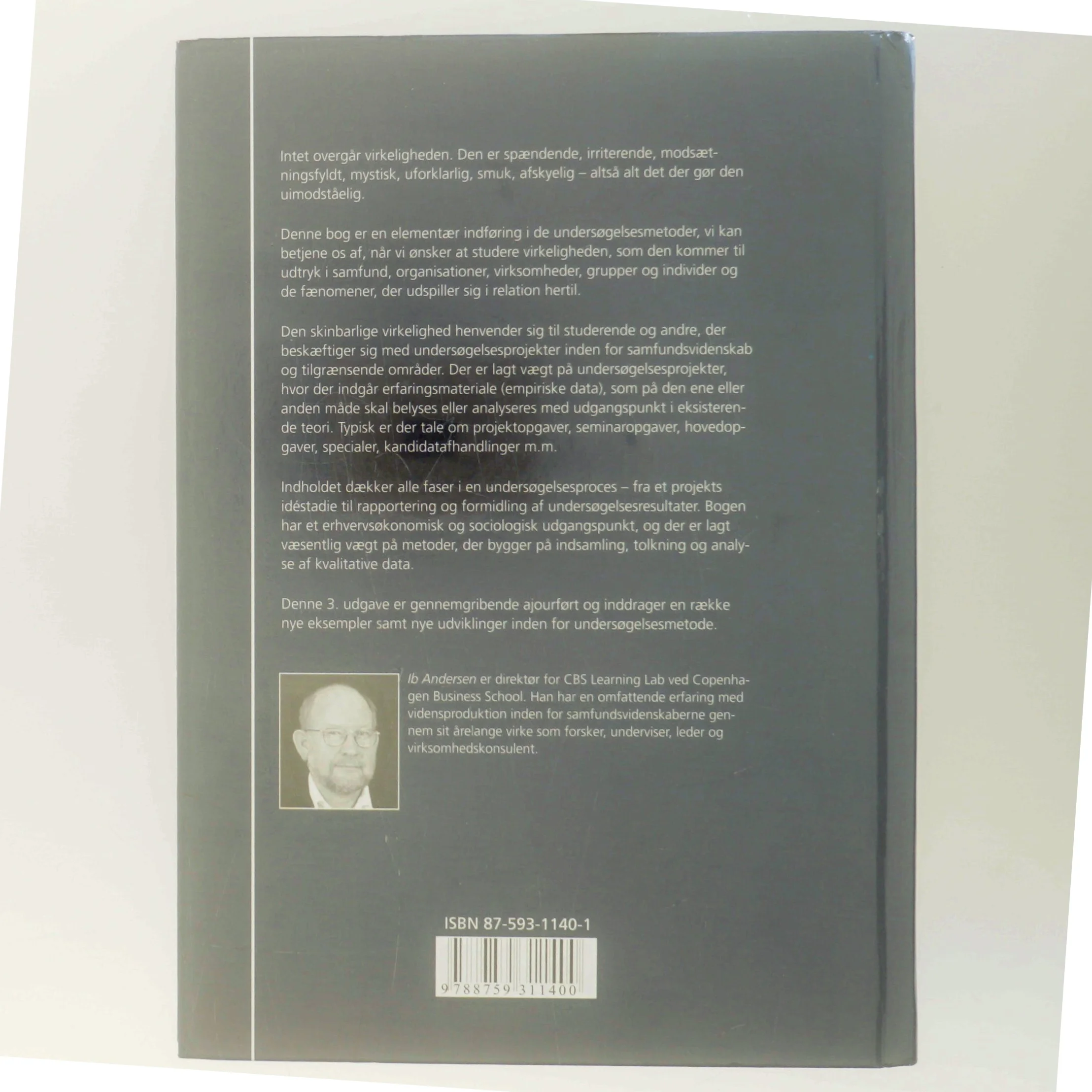 Den skinbarlige virkelighed af Ib Andersen (f. 1943) (Bog)