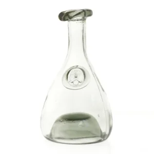 Glasflaske med dekorativt emblem (str. 23 cm)