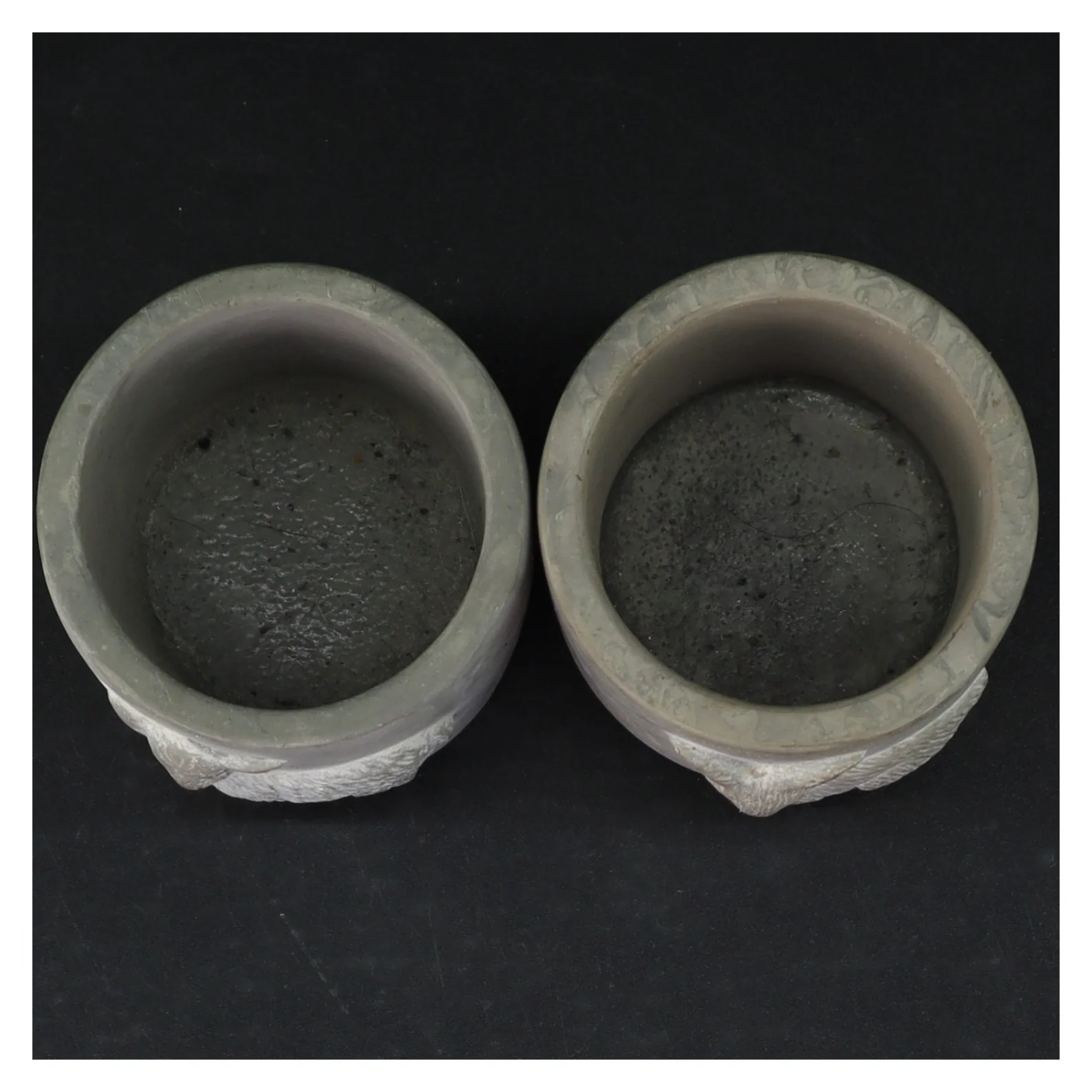 Stentøjslysestager med dyremotiver (str. Ø 9 cm. længde, 7,5 cm)