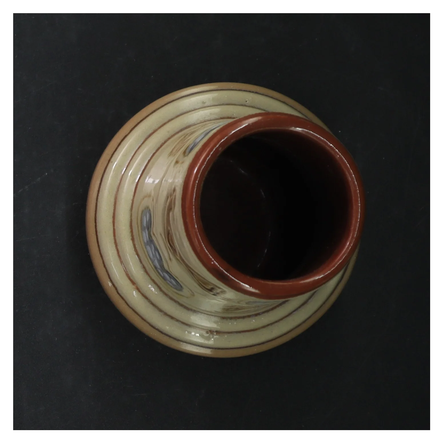 Keramik vase (str. Ø 7 cm. længde, 18 cm)