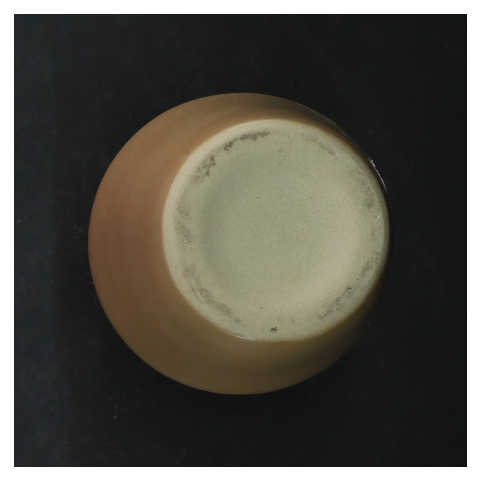 Keramik vase (str. Ø 7 cm. længde, 18 cm)