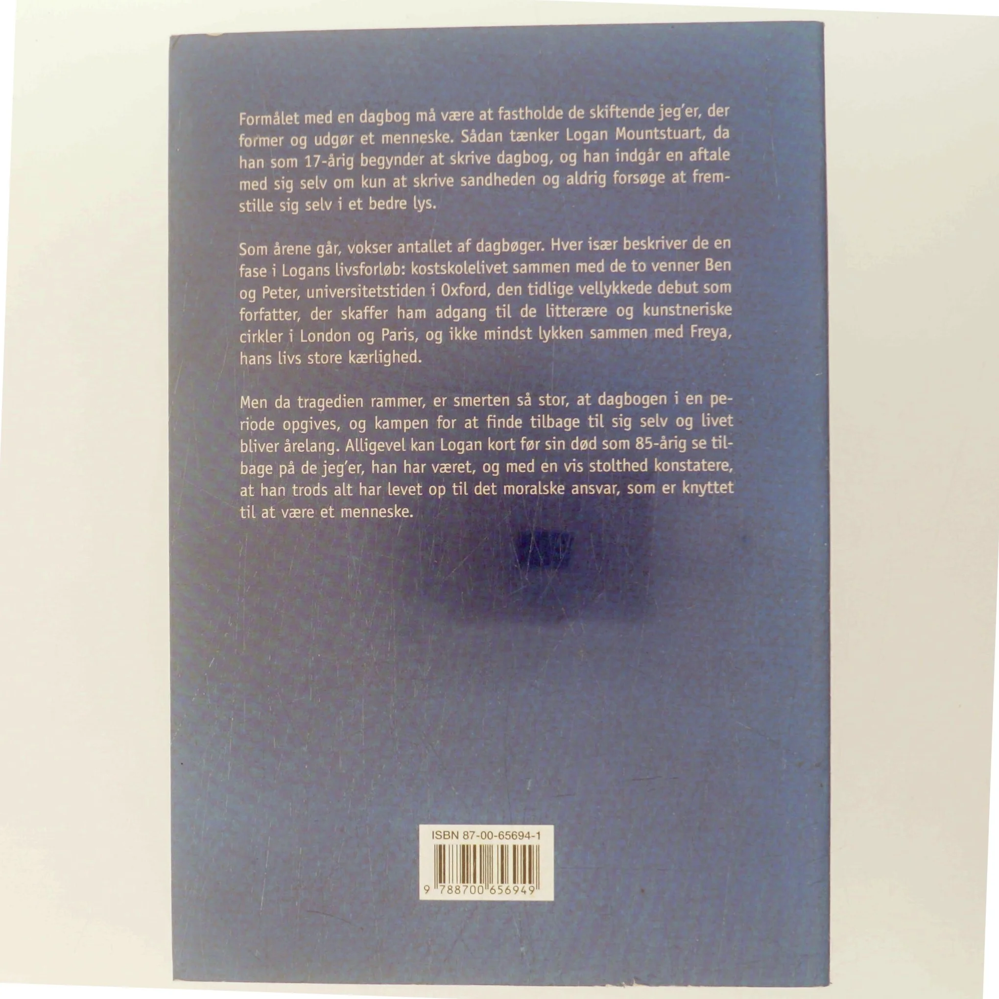 Mands hjerte : Logan Mountstuarts private dagbøger : roman af William Boyd (Bog)