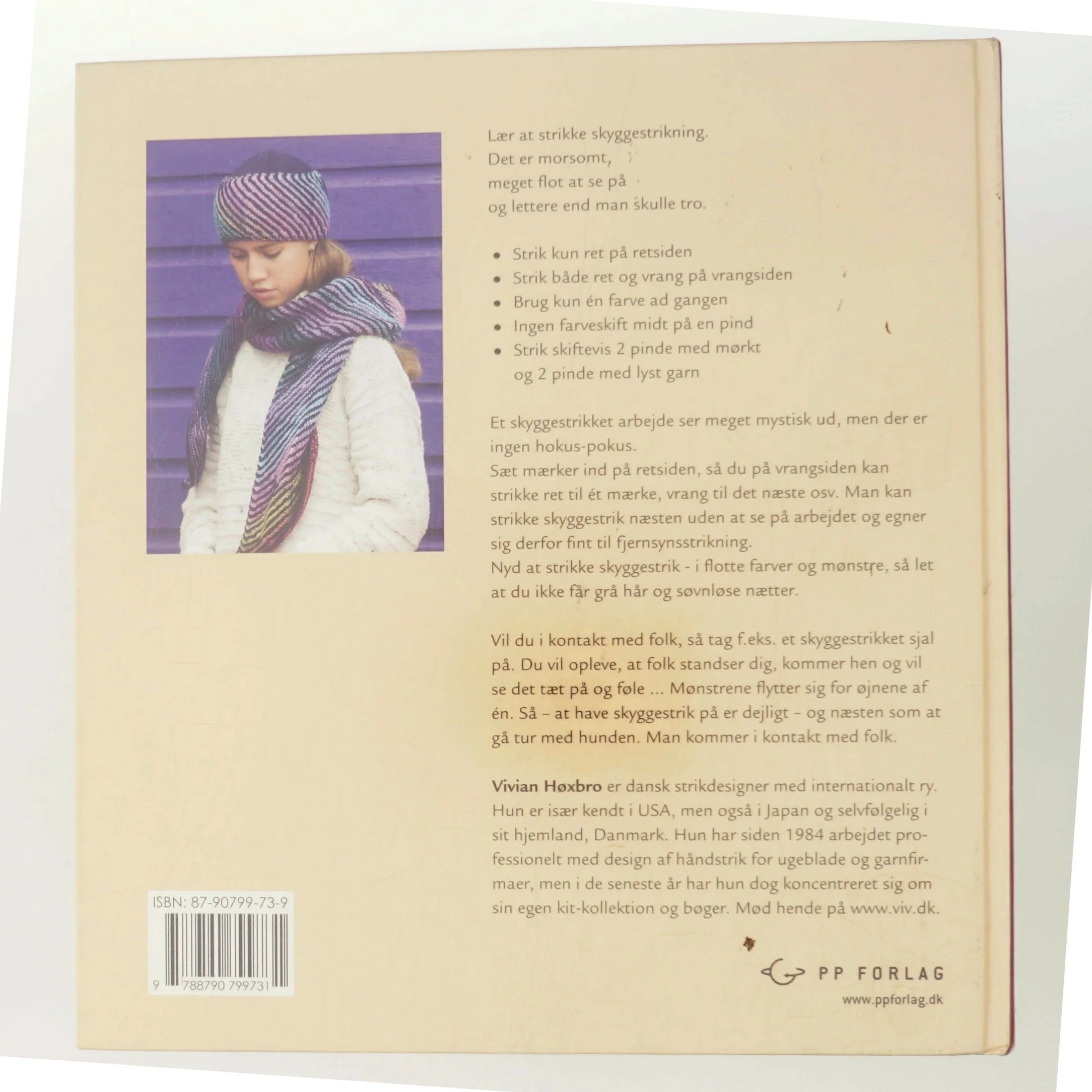 Skygge strik af Vivian Høxbro (Bog)