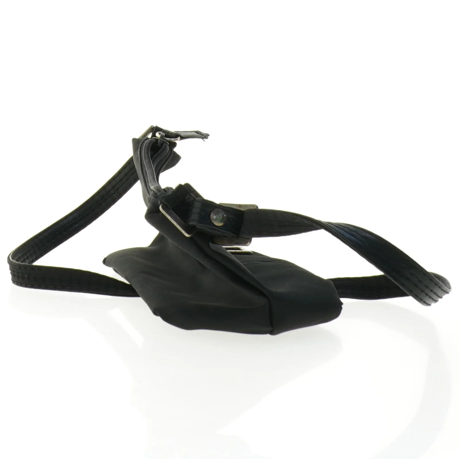 Sort skuldertaske fra Daniel Ray (str. 23 x 9 x 9 cm)