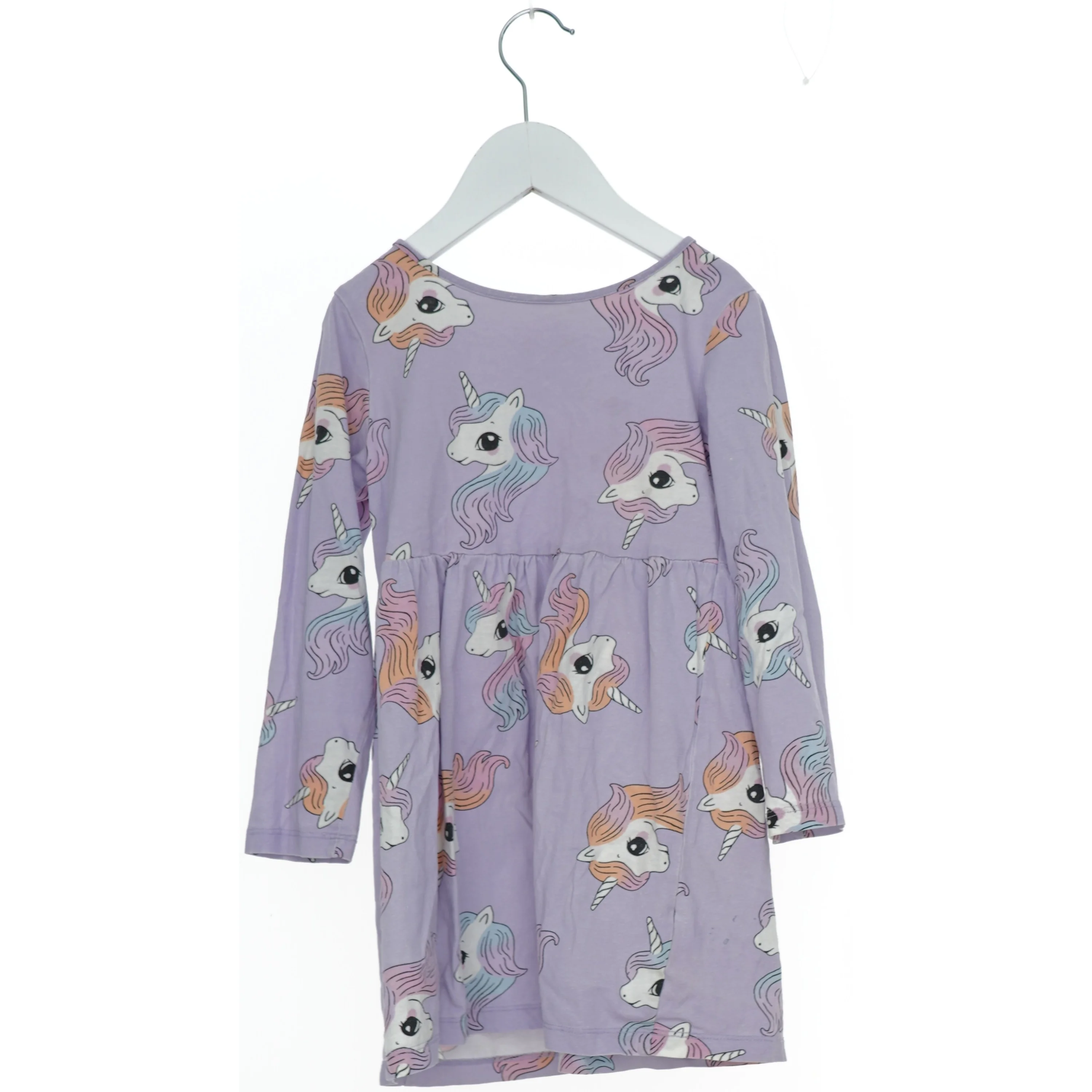 Lilla kjole med enhjørning print fra H&M (str. 116)