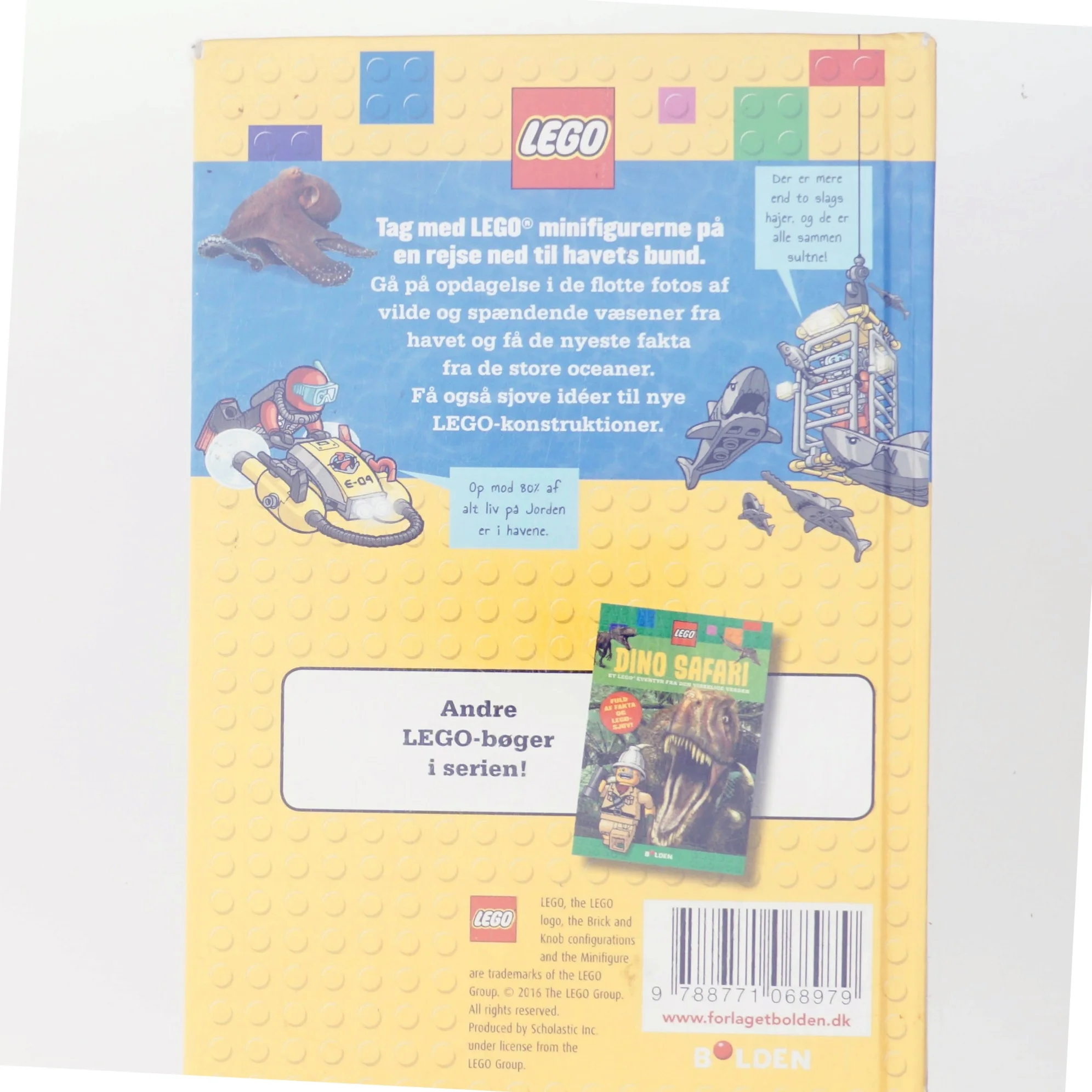 På dybt vand : et Lego eventyr fra den virkelige verden af Penelope Arlon (Bog)