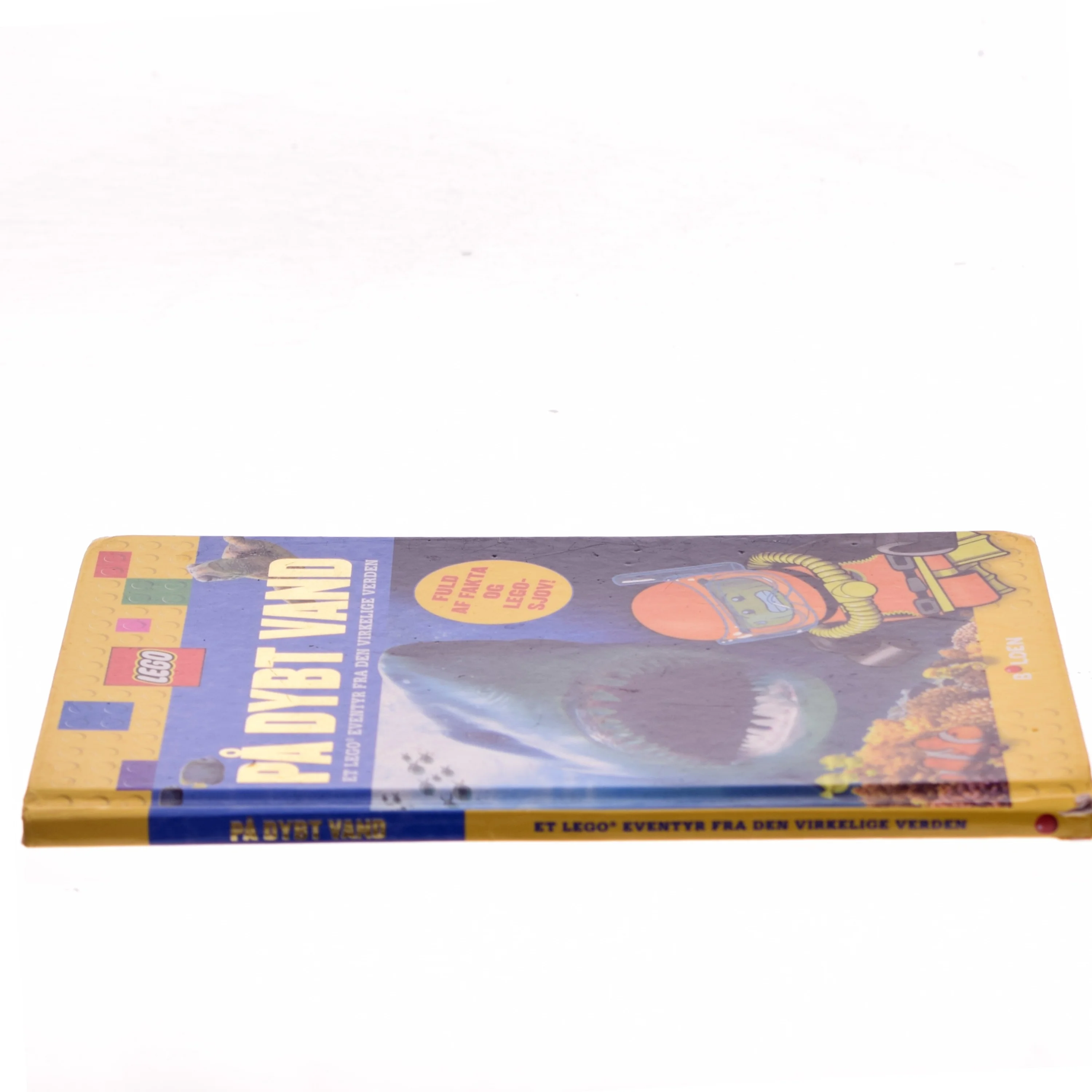 På dybt vand : et Lego eventyr fra den virkelige verden af Penelope Arlon (Bog)