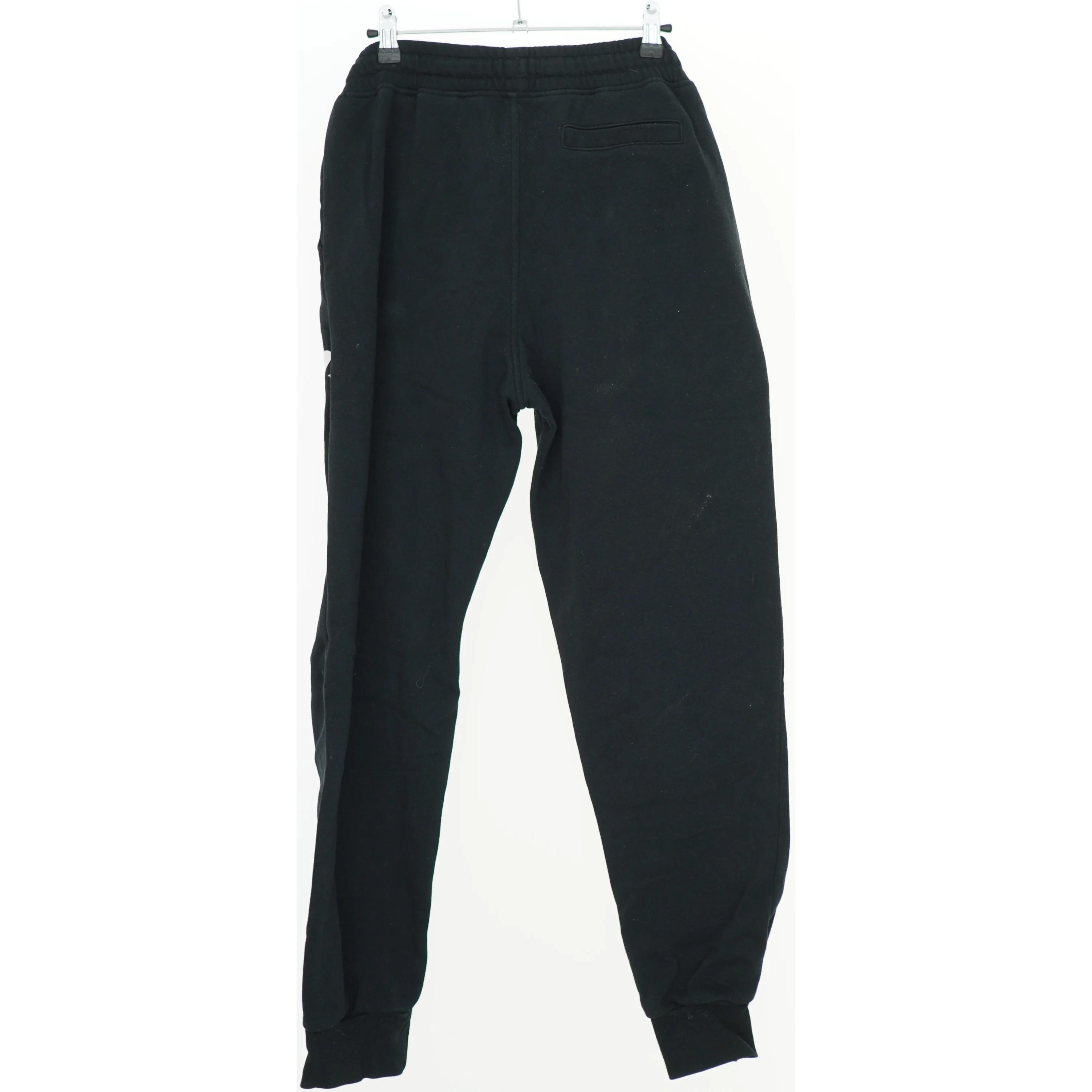 Sweatpants med logo fra H&M (str. 170)