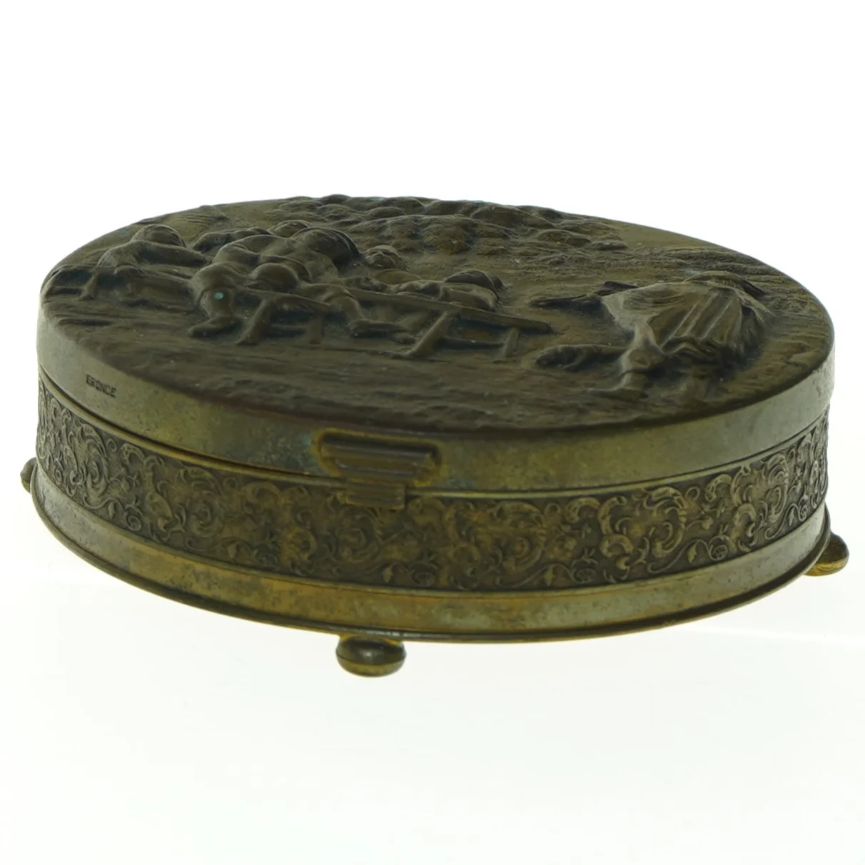 Antik messing æske (str. 12 x 4 cm)